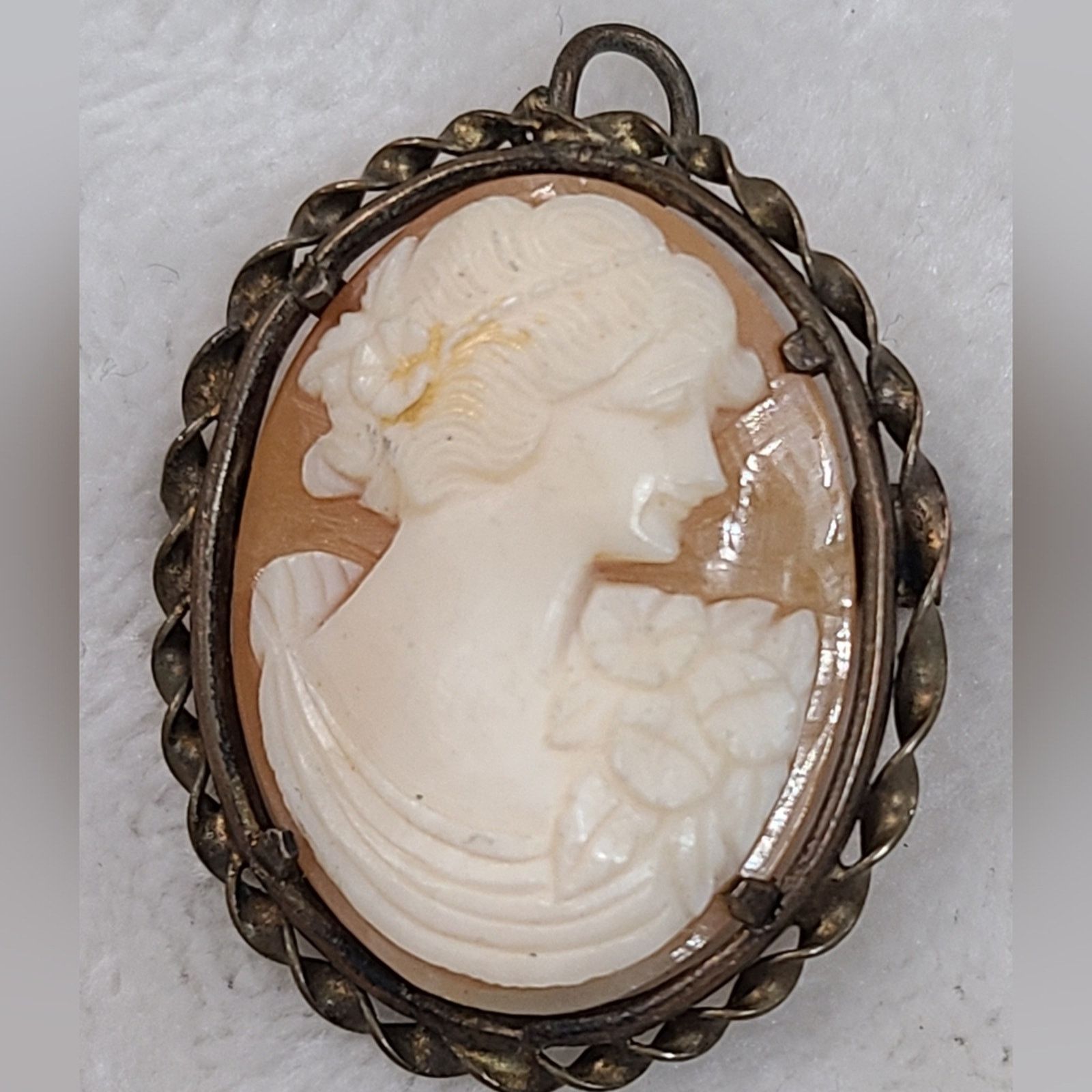 Other Antique Cameo Brooch - C Clasp Size ONE SIZE - 1 Thumbnail