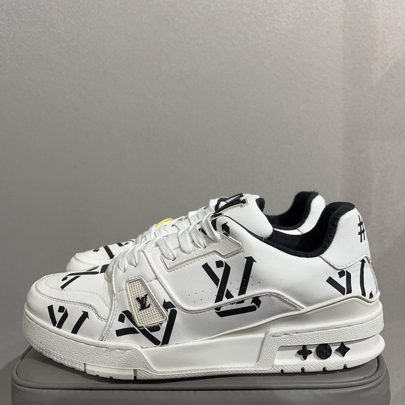 Louis Vuitton Louis Vuitton Stylish Low-Top Sneakers for Men -2508 Size US 8.5 / EU 41-42 - 1 Thumbnail