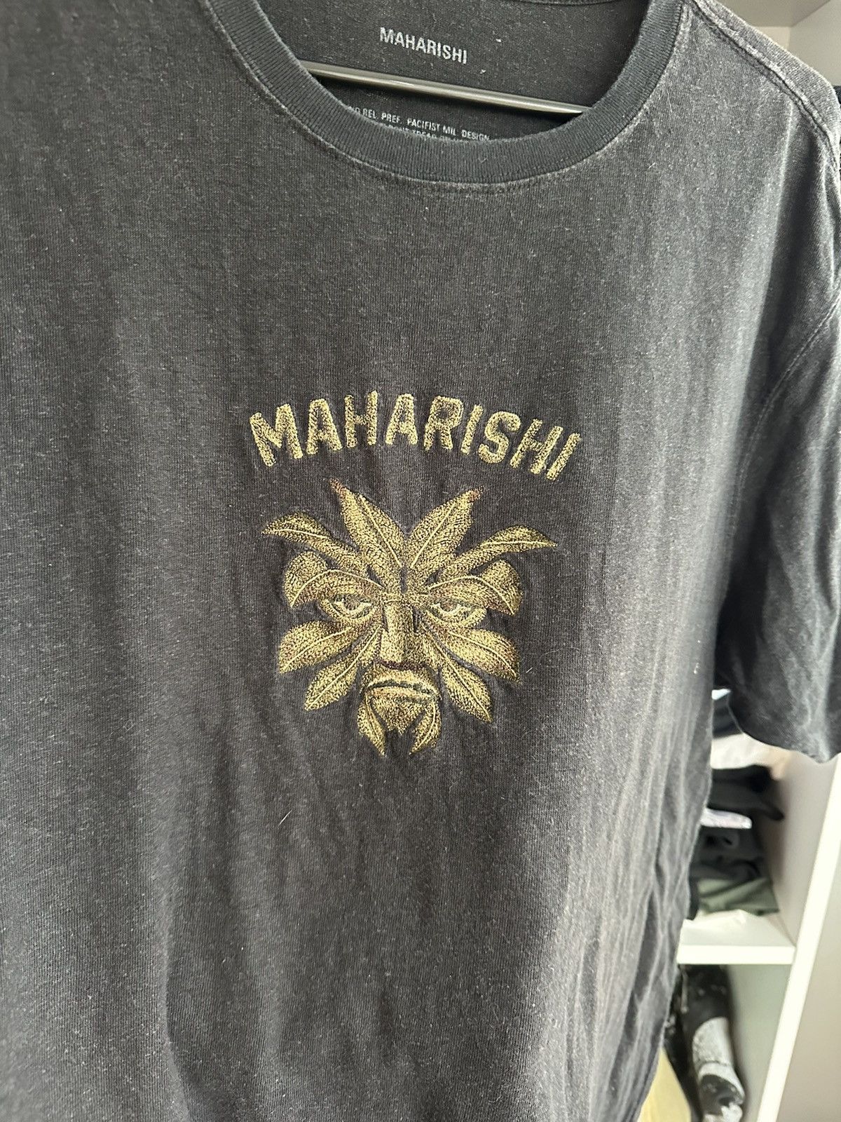Maharishi 🔥MAHARISHI SHINOBI EMBROIDERED CENTRE LOGO T-SHIRT🔥 Size US M / EU 48-50 / 2 - 3 Thumbnail