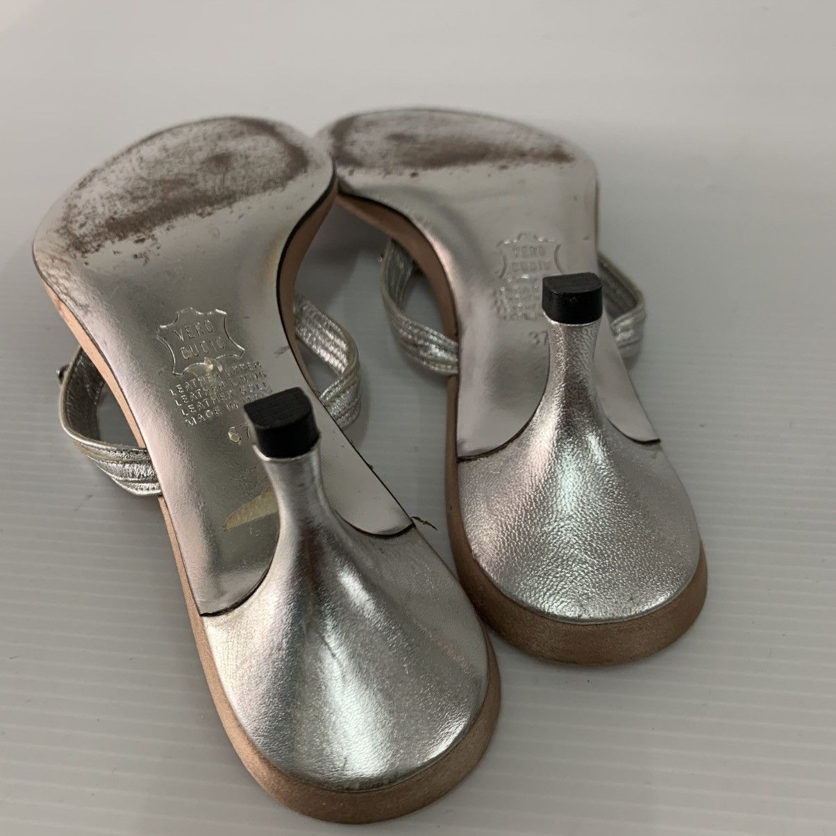 Designer 💥‼️FAST SALE‼️💥Authentic BALDAN VENEZIA LEATHER HEELS Size US 7 / IT 37 - 6 Thumbnail