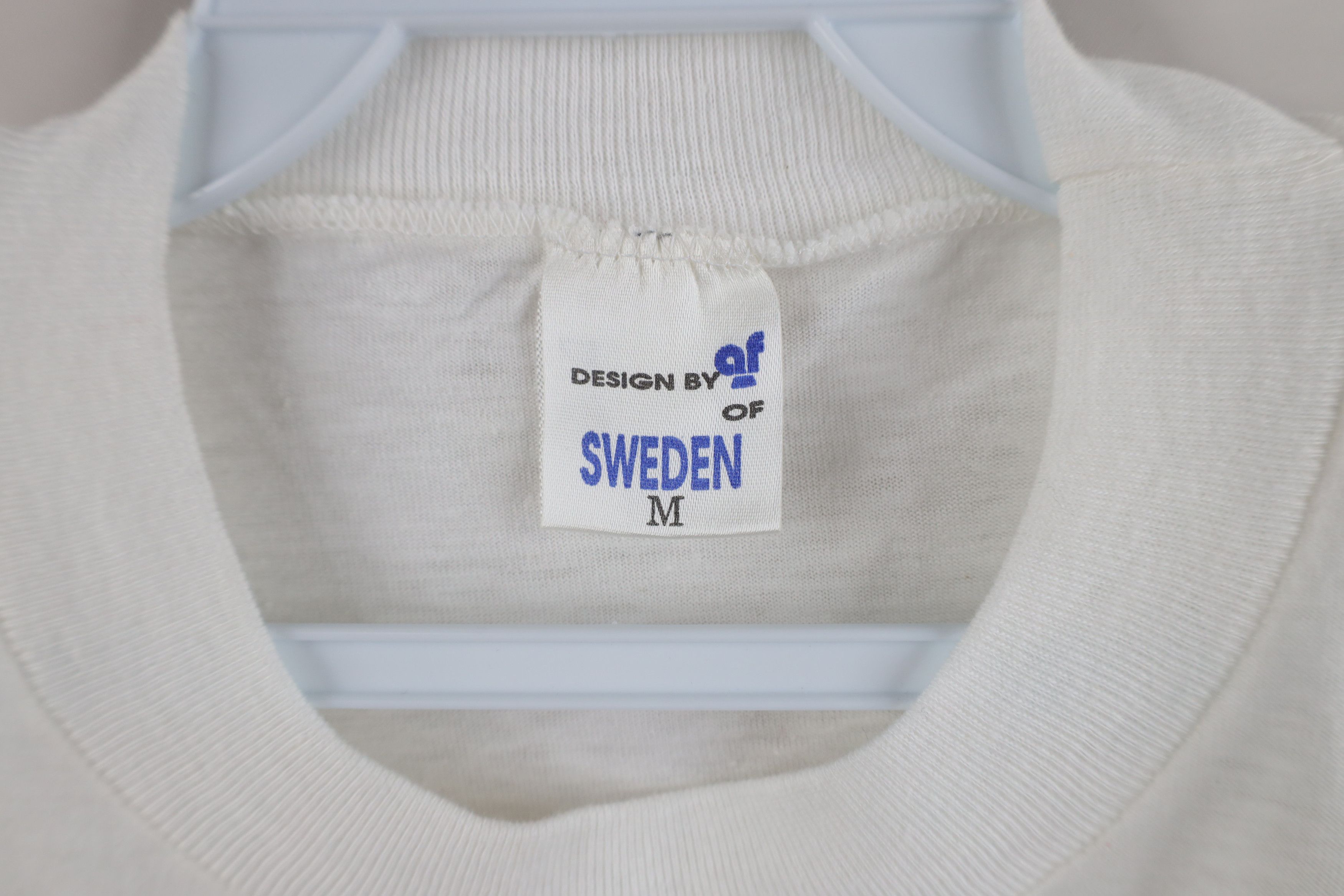 Vintage Vintage 90s Streetwear Spell Sverige Sweden Flower T-Shirt Size M / US 6-8 / IT 42-44 - 8 Thumbnail