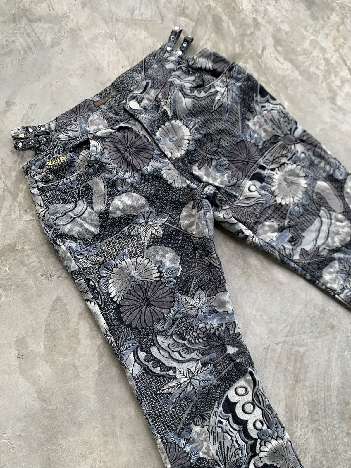 Hysteric Glamour × Japanese Brand × Vintage Women Denim Flower Full Print By Designer Size 28" / US 6 / IT 42 - 5 Thumbnail