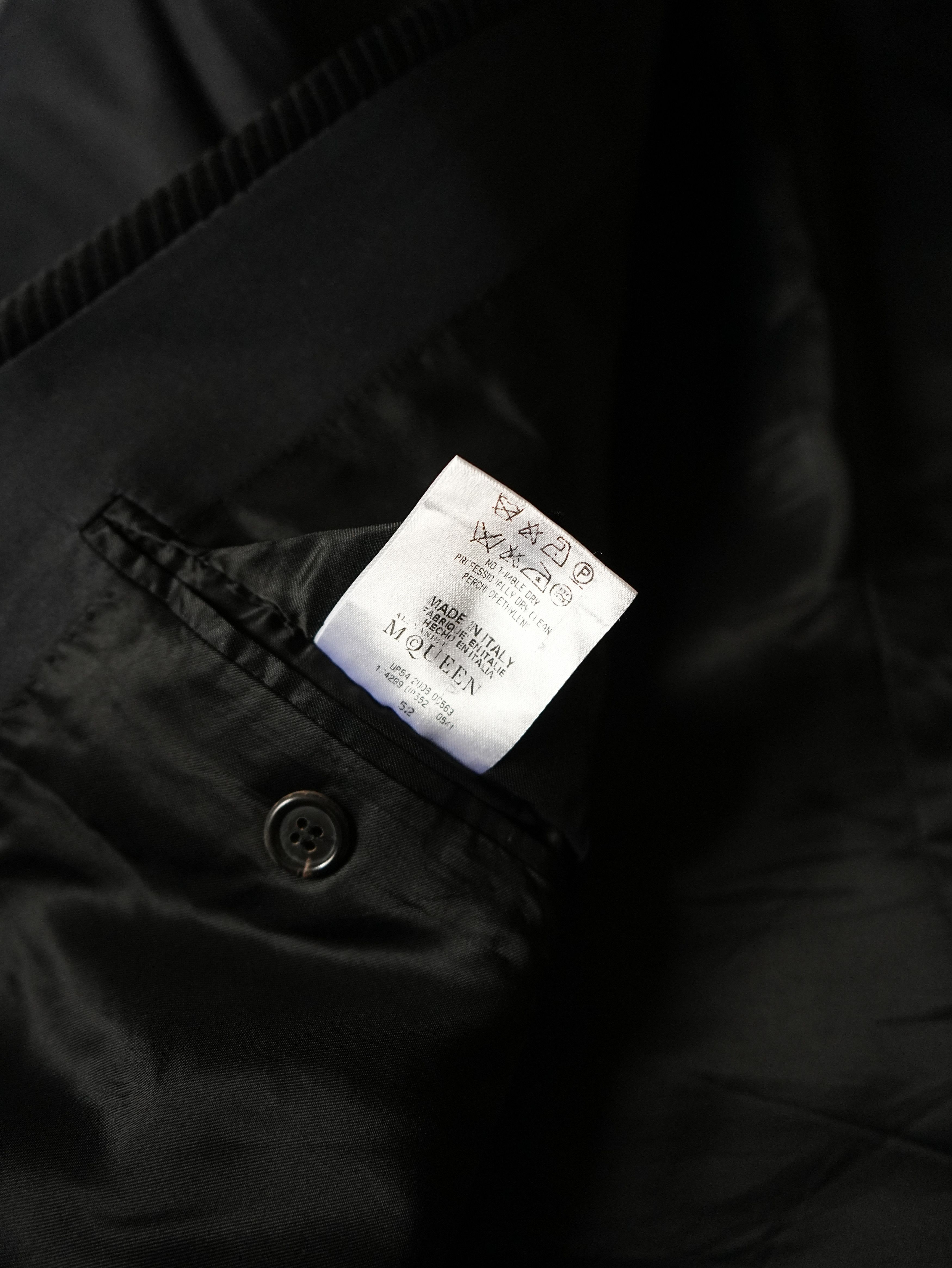 Alexander McQueen S/S 2007 Alexander McQueen RUNWAY Satin Detail Suit Size 52R - 23 Thumbnail