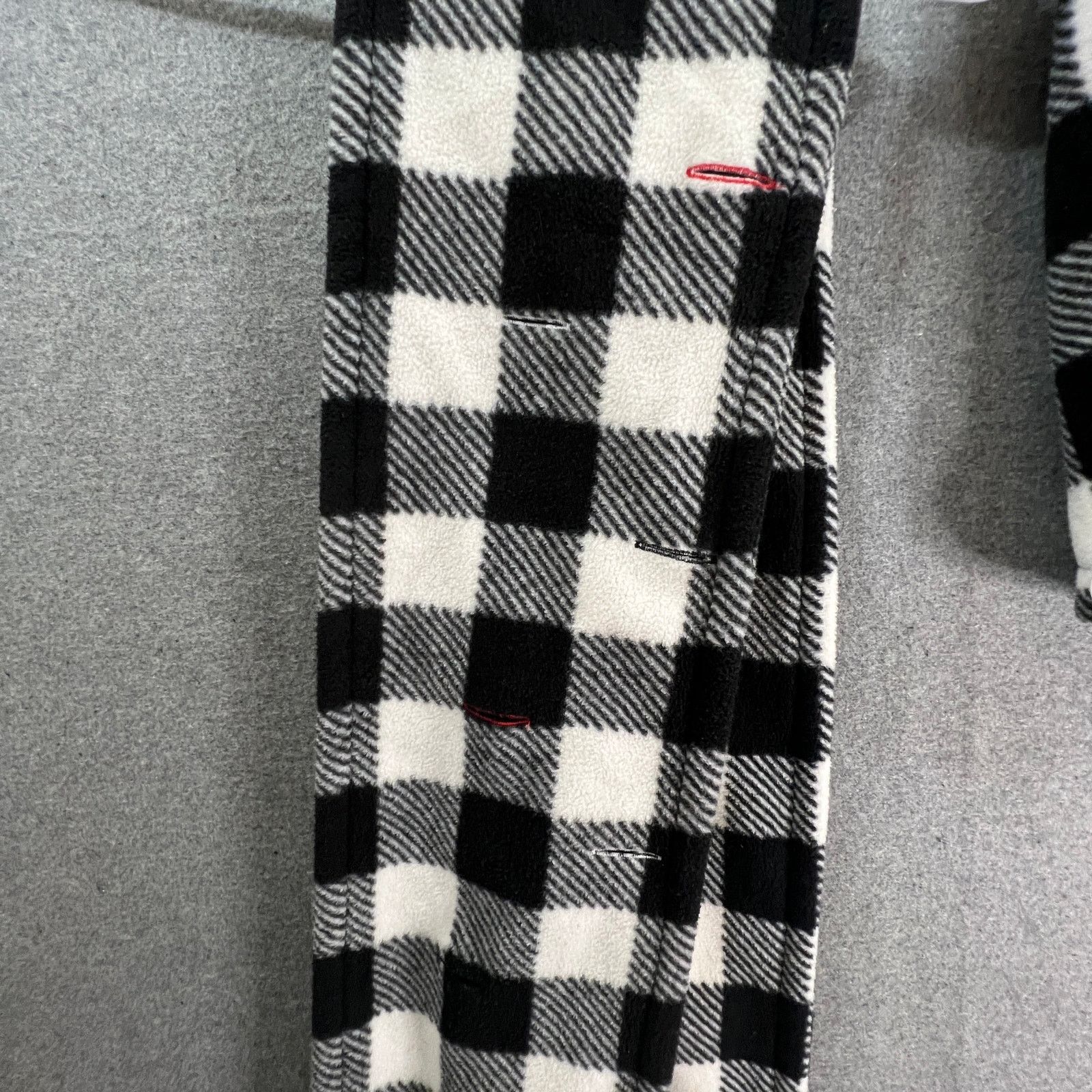 Other Scoodie Black and White Plaid Women's Scarves & Hood Size ONE SIZE - 7 Thumbnail