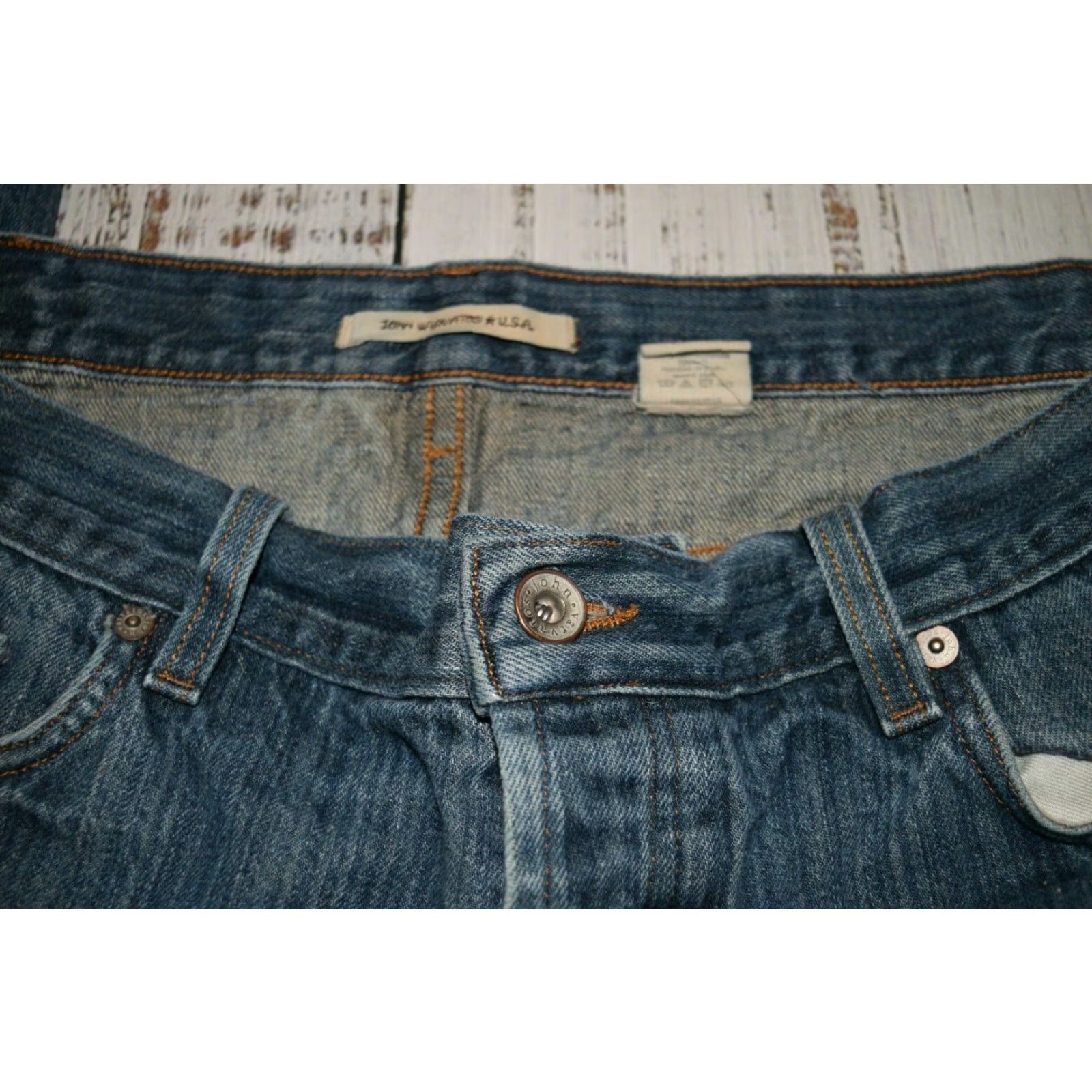 John Varvatos JOHN VARVATOS AUTHENTIC LIGHT WASH STRAIGHT LEG REGULAR JEANS 38 BLUE MENS Size US 38 / EU 54 - 2 Thumbnail