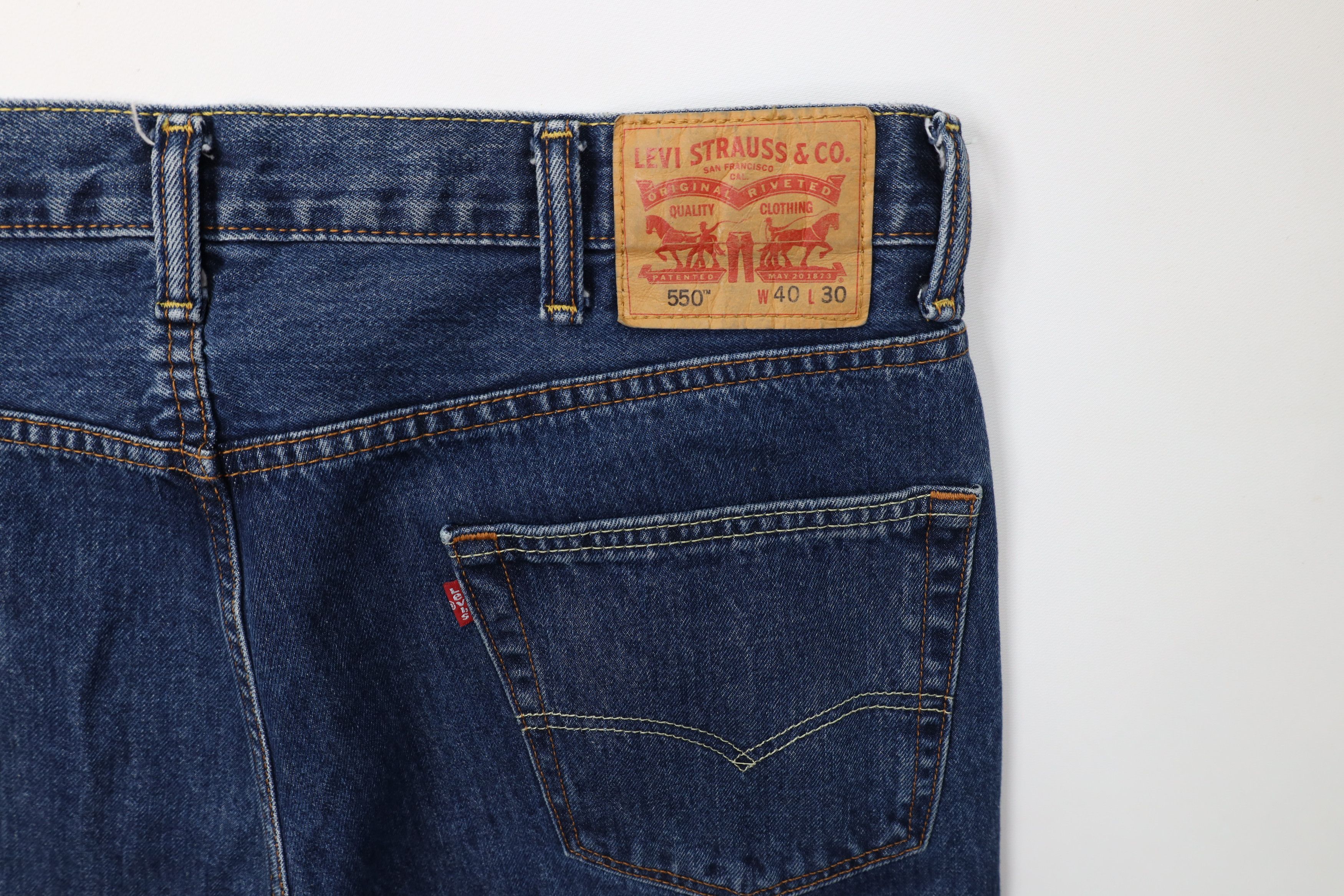 Levi's Vintage Y2K Levis 550 Relaxed Fit Denim Jeans Blue Cotton Size US 40 / EU 56 - 11 Thumbnail