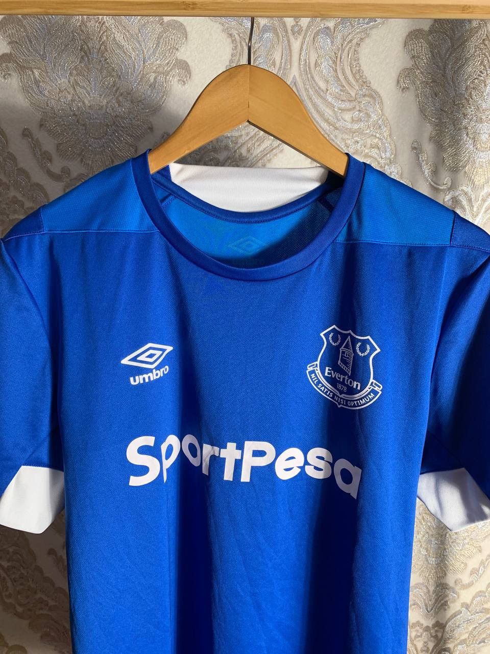 Umbro VERY RARE UMBRO FC EVERTON ENGLAND SOCCER JERSEY RETRO Y2K Size US M / EU 48-50 / 2 - 2 Thumbnail