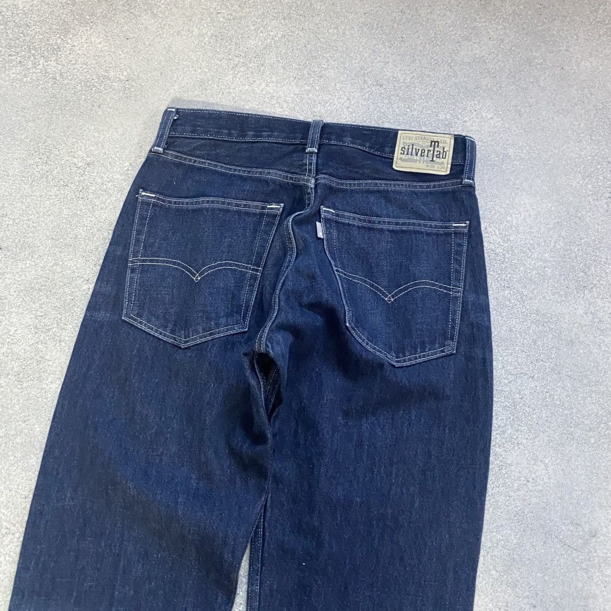 Levi's Vintage LEVIS Jeans SilverTab Baggy Acid Wash Denim A7704 Size US 31 - 2 Thumbnail