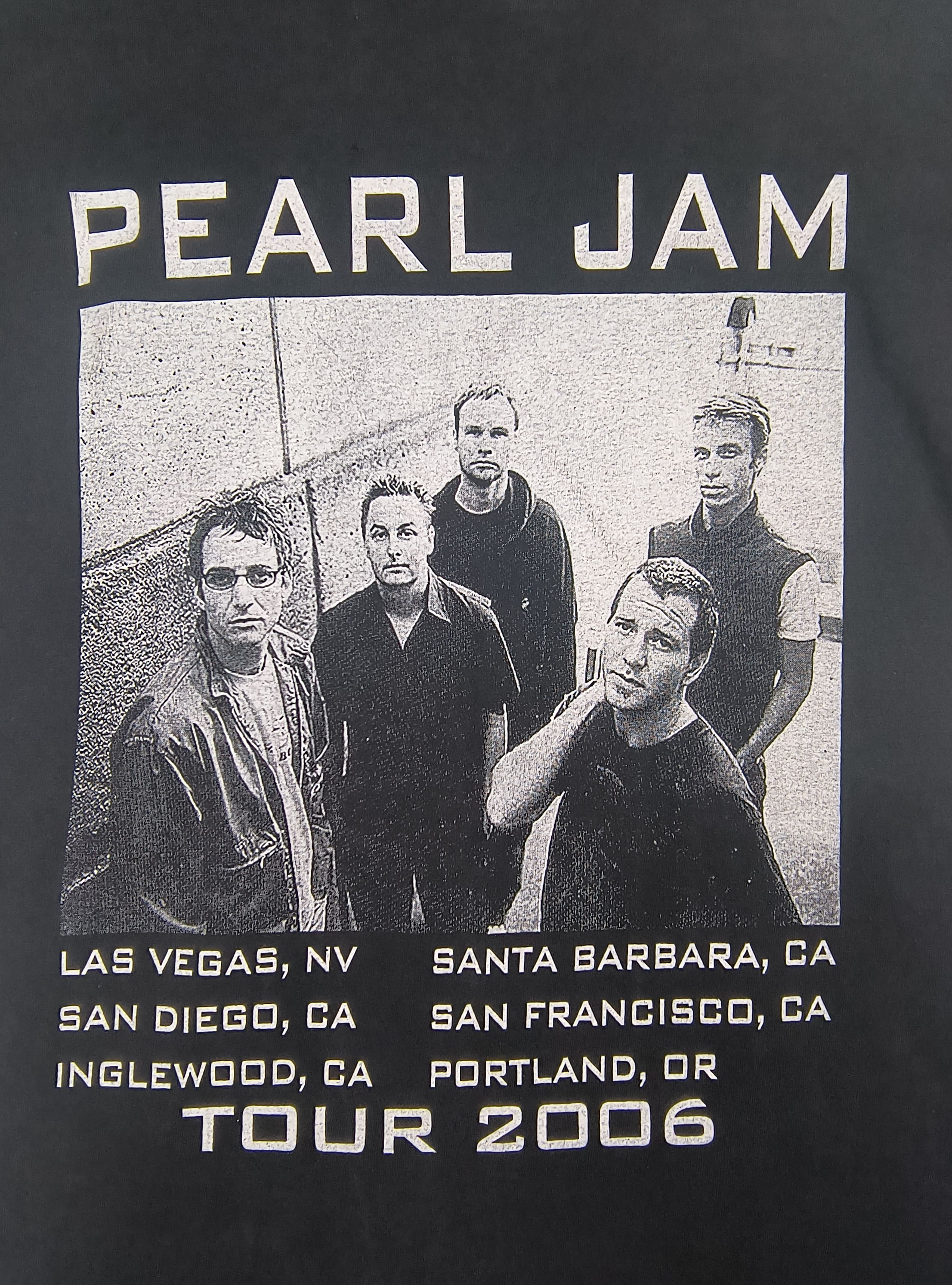 Band Tees Vintage Y2K Pearl Jam Tour 2006 Avocado Tee Size US S / EU 44-46 / 1 - 6 Thumbnail