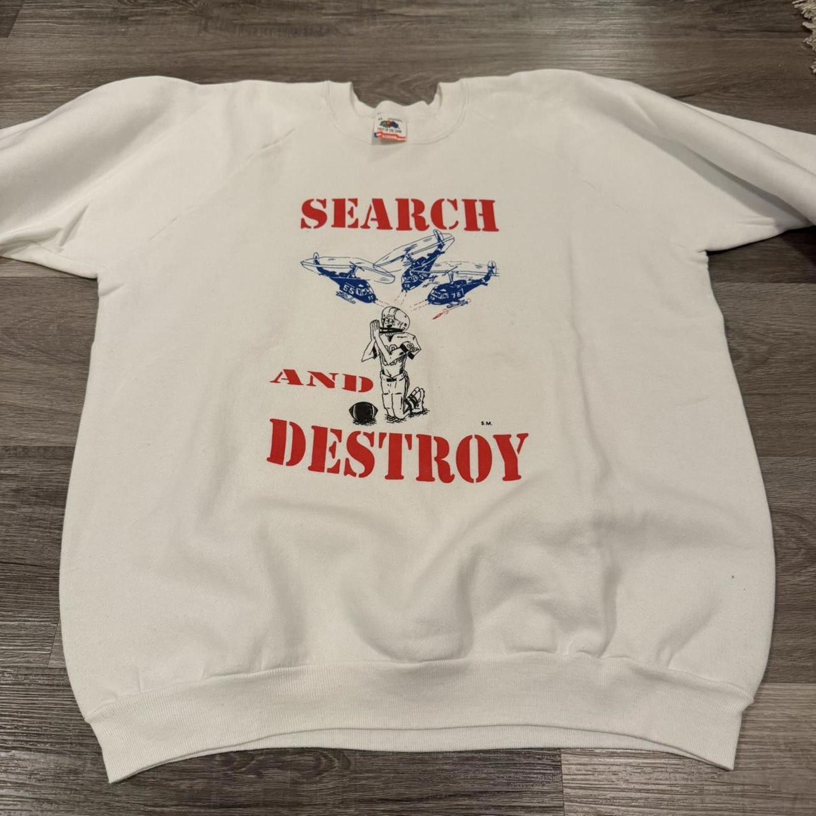 Fruit Of The Loom Vintage search and destroy football war crewneck sweatshirt Size US XL / EU 56 / 4 - 4 Thumbnail