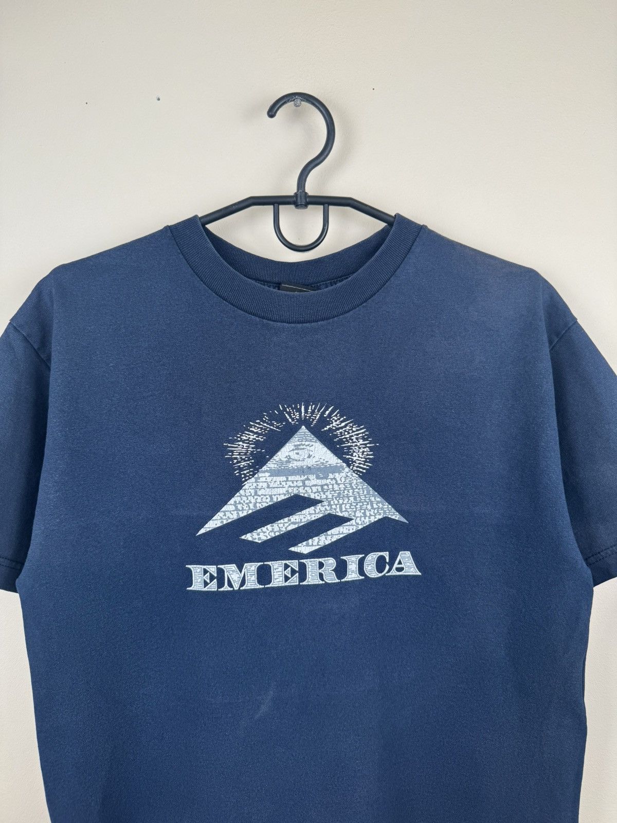 Emerica Vintage Emerica T shirt Skateboarding Mason Pyramide M Blue Size US M / EU 48-50 / 2 - 9 Thumbnail