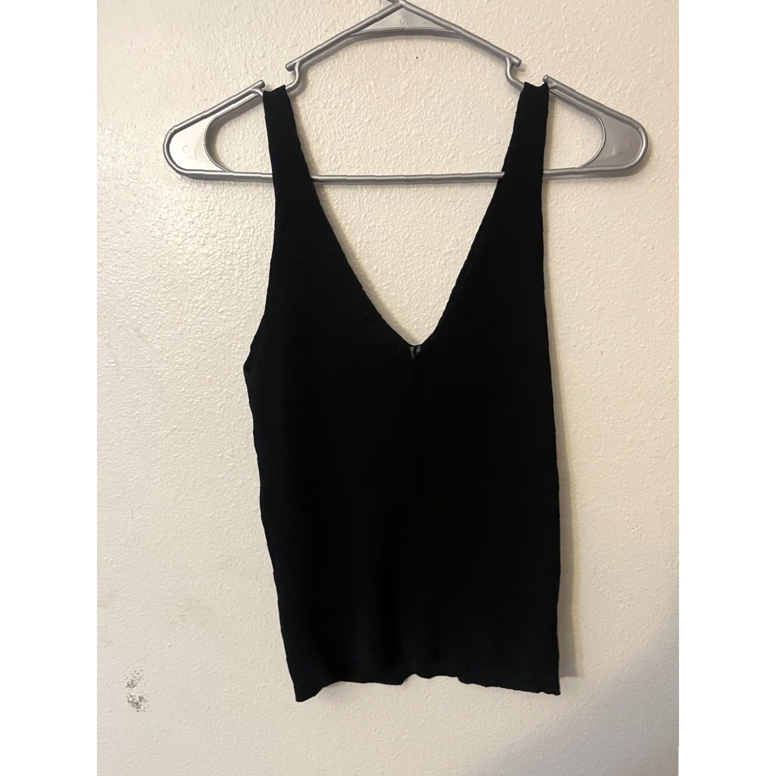 H&M H&M Tank Black Women Solid Ribbed V Neck Size 8 Tank Camisole Sleeveless Cotton Modal Shirt? Size M / US 6-8 / IT 42-44 - 3 Thumbnail