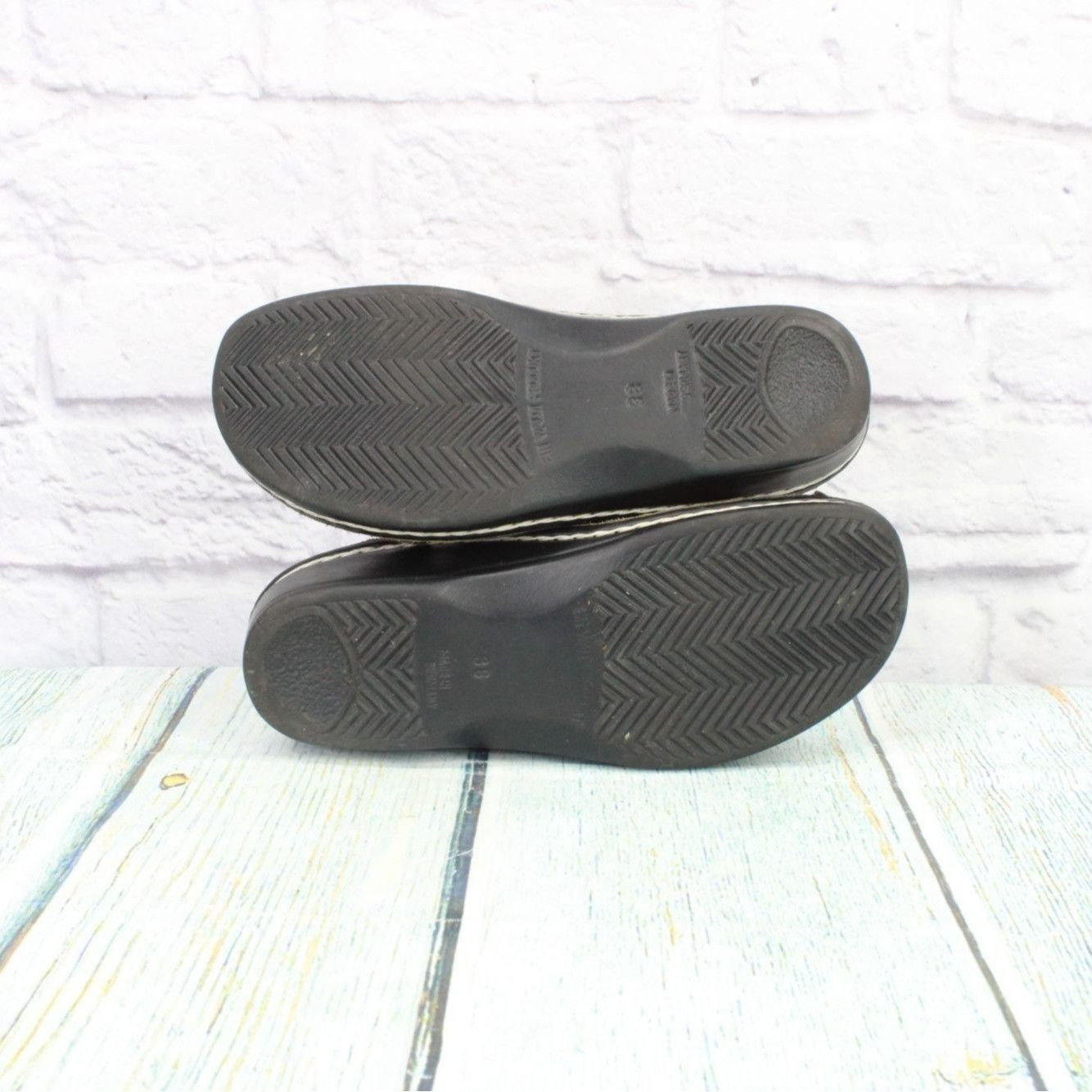 Leather × Other Finn Women's Jamaica Hook & Loop Two Strap Sandals Size US 7 / IT 37 - 9 Thumbnail
