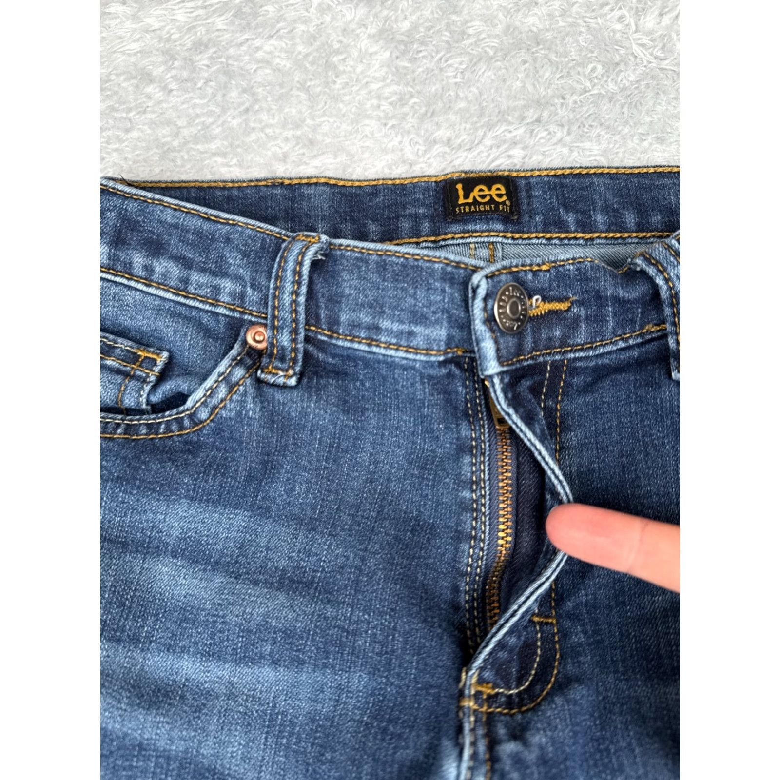 Lee Lee Jeans Womens Jeans 16 Blue Denim Straight Low Rise 28x28 Cotton Blend 5-Pocket Design Regular Vintage? No Size 38" / US 16 / IT 52 - 5 Thumbnail