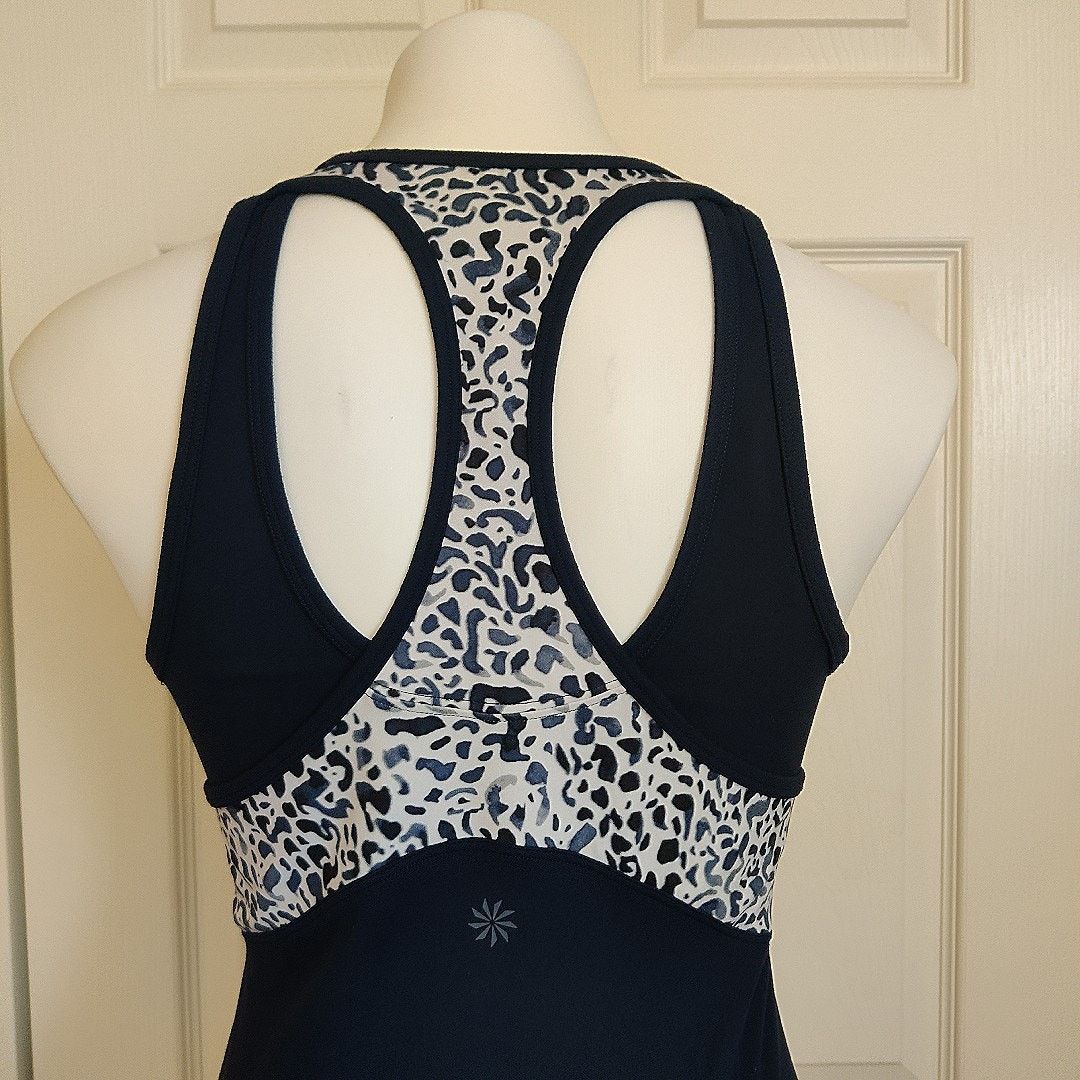 Athleta Mix Inversion navy & white cheetah print athletic tank top Size XS / US 0-2 / IT 36-38 - 2 Thumbnail