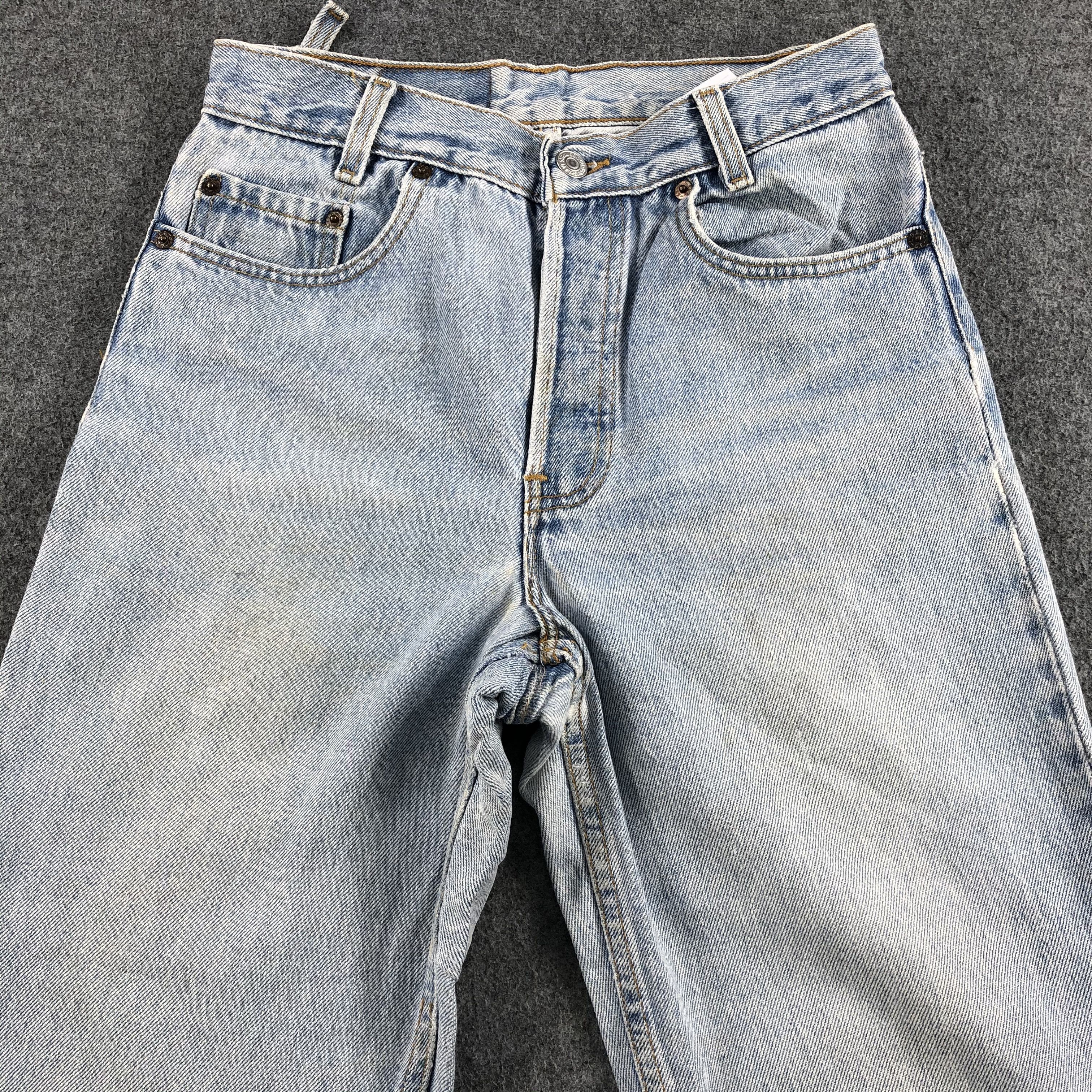 Levi's Vintage 90s Light Wash Levis 501 Jeans-J1478 Size US 28 / EU 44 - 3 Thumbnail