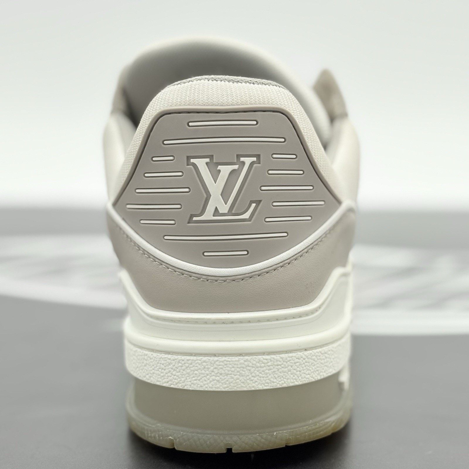 Louis Vuitton Louis Vuitton Trainer ' Grey White ' | GOOD CONDITION! Size US 9 / EU 42 - 2 Thumbnail
