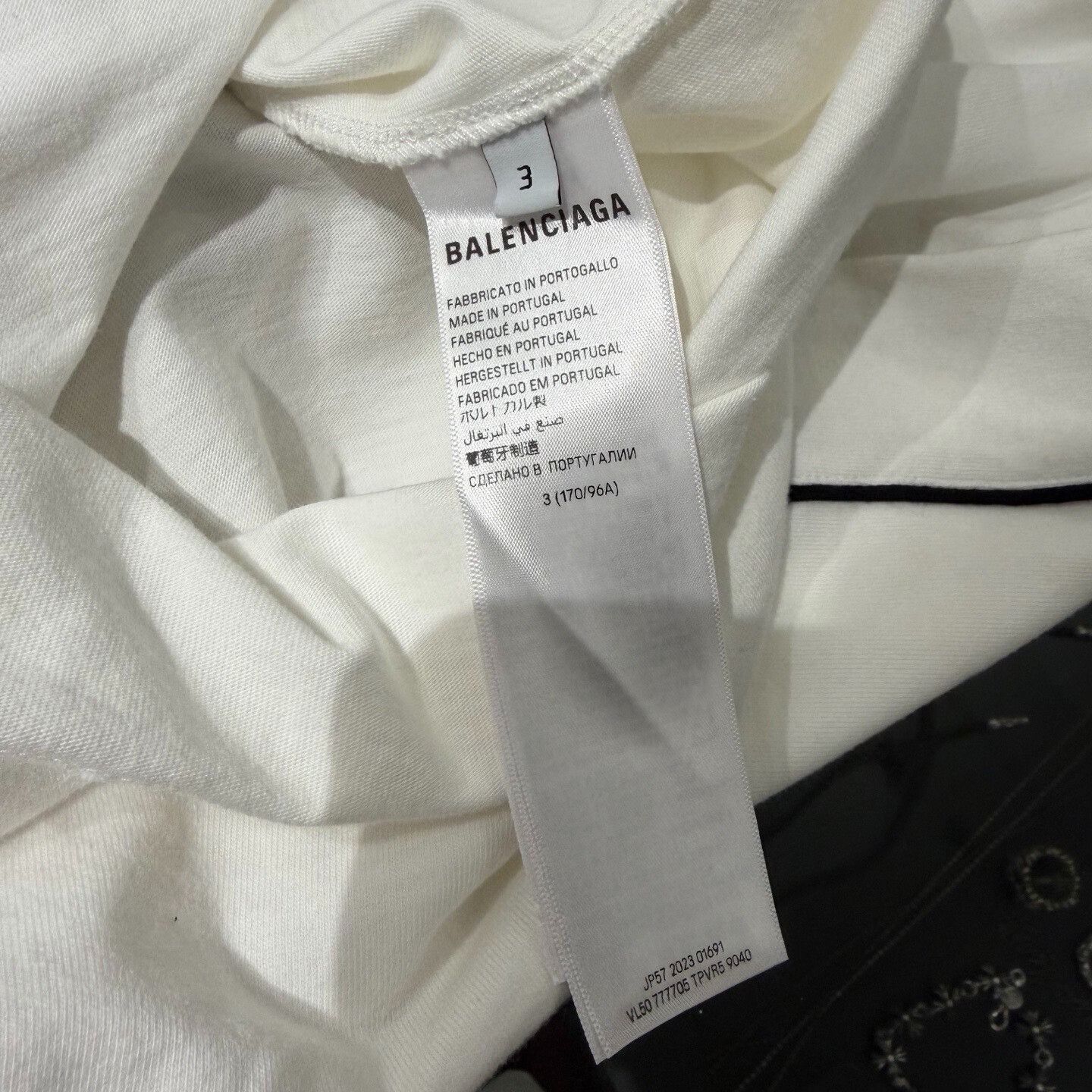 Balenciaga balenciaga white football short sleeve tee Size US S / EU 44-46 / 1 - 4 Thumbnail