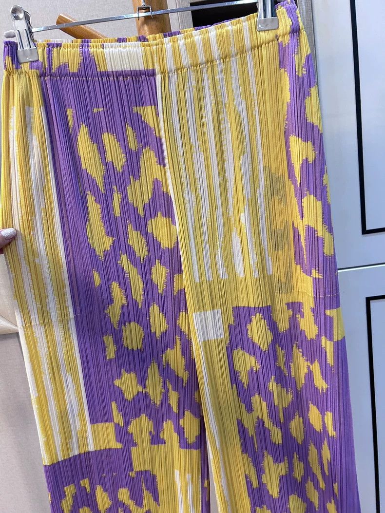 Issey Miyake Issey Miyake size:2 Yellow-purple pleated trousers Size 22" - 4 Thumbnail