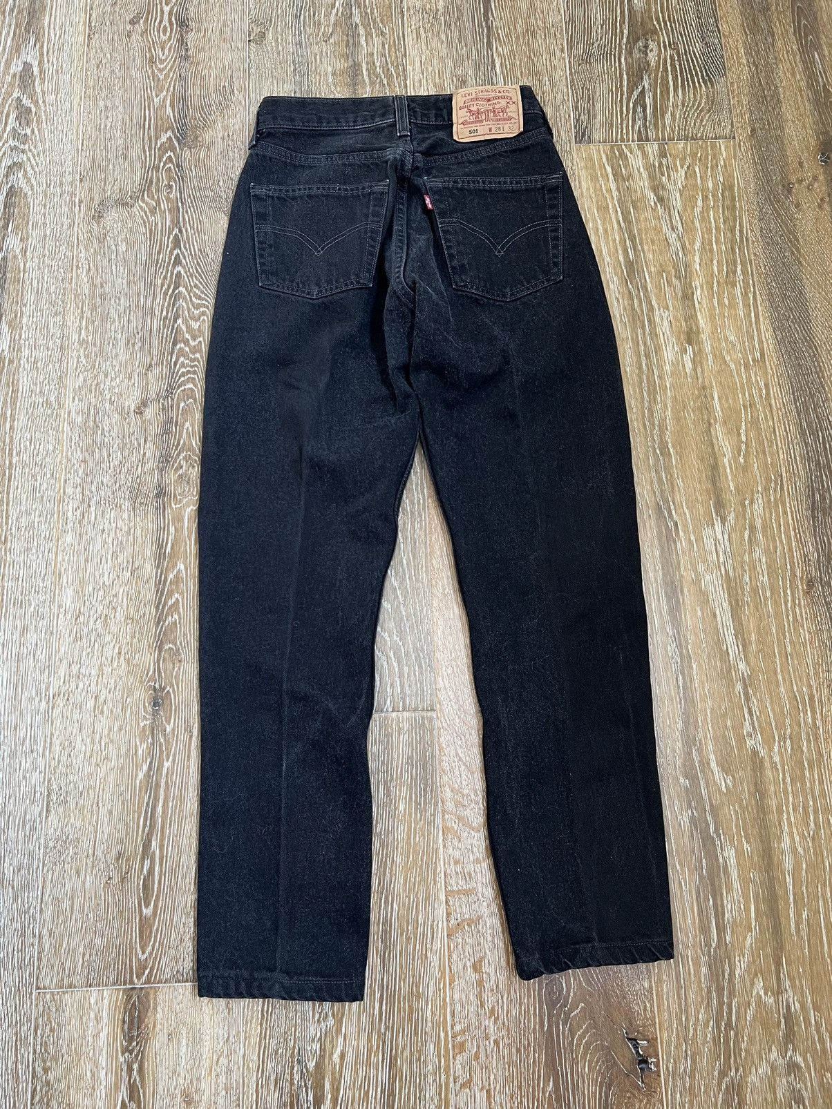 Levi's Vintage womens levis 501 jeans Size 26" / US 2 / IT 38 - 2 Thumbnail