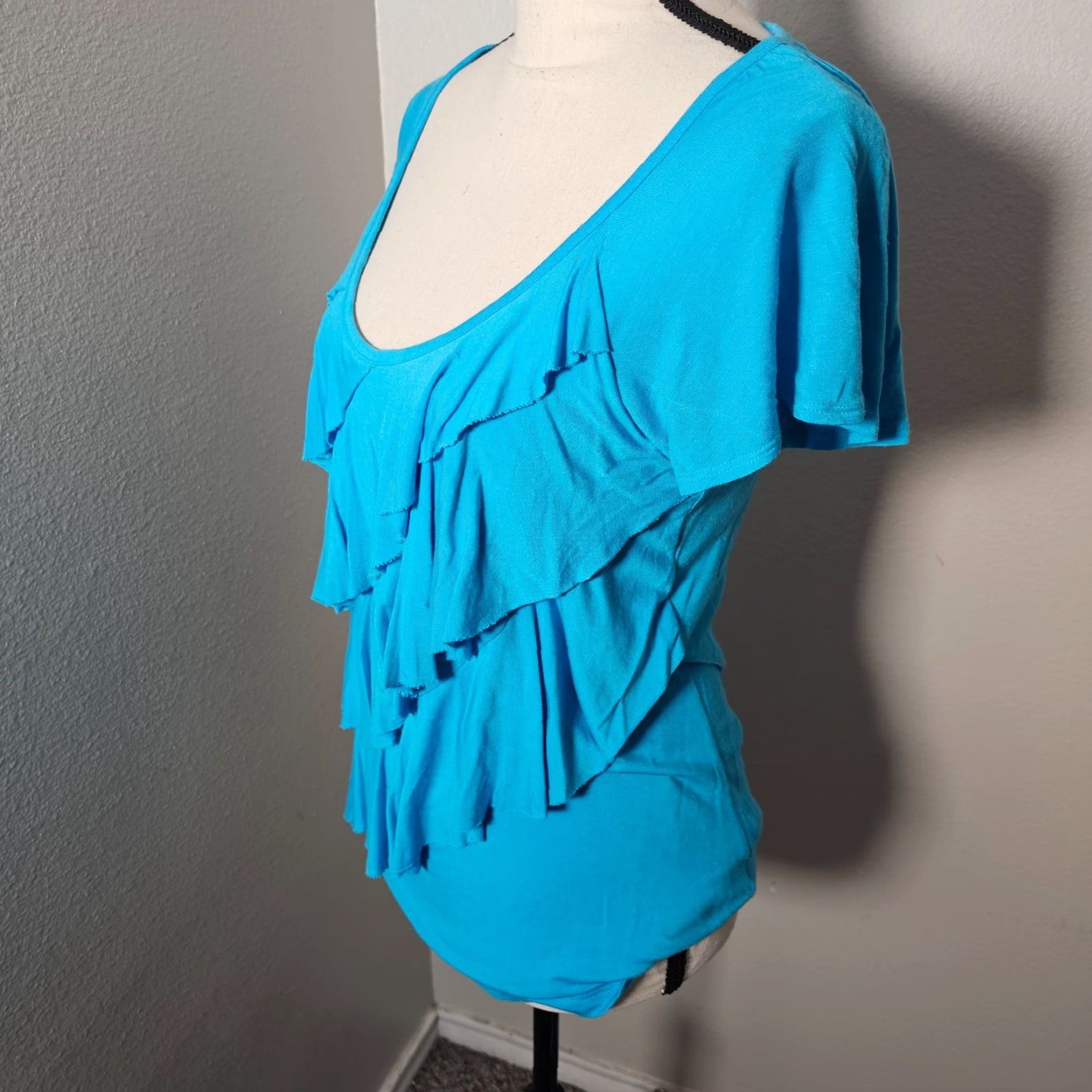Nicole Miller VINTAGE Nicole Miller Women's Blouse Short Sleeve Ruffled Front Casual Blue Small S Size S / US 4 / IT 40 - 2 Thumbnail