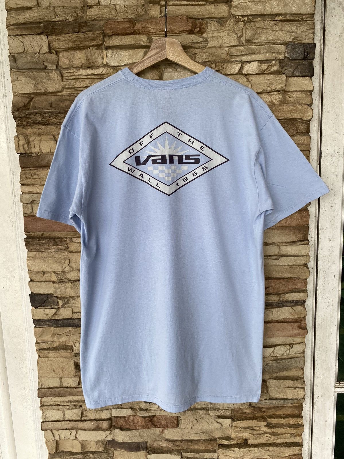 Vans Vintage Vans Backhit Logo Skateboarding Tshirt Size US L / EU 52-54 / 3 - 1 Thumbnail