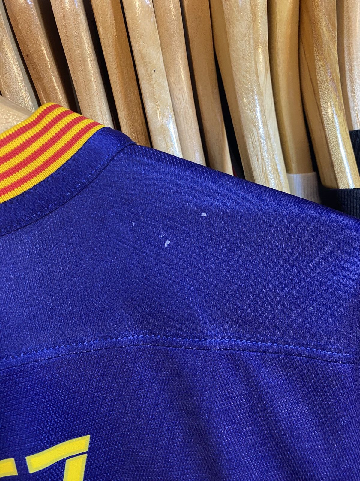 Nike 2015-2016 FC Barcelona Home Kit SUAREZ 9 Size US L / EU 52-54 / 3 - 8 Thumbnail