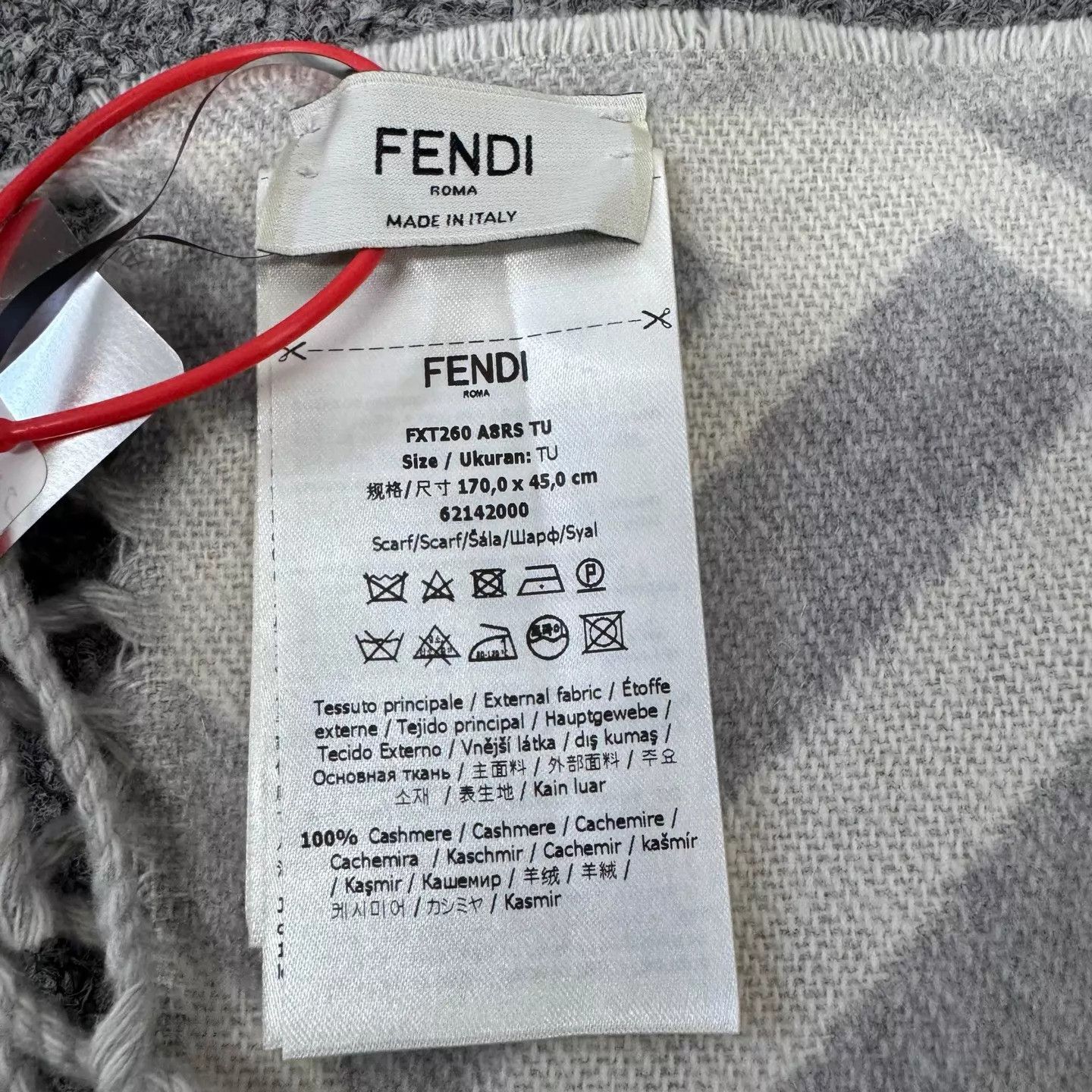Fendi Fendi FF monogram tassel cashmere scarf 99 new Size ONE SIZE - 4 Thumbnail