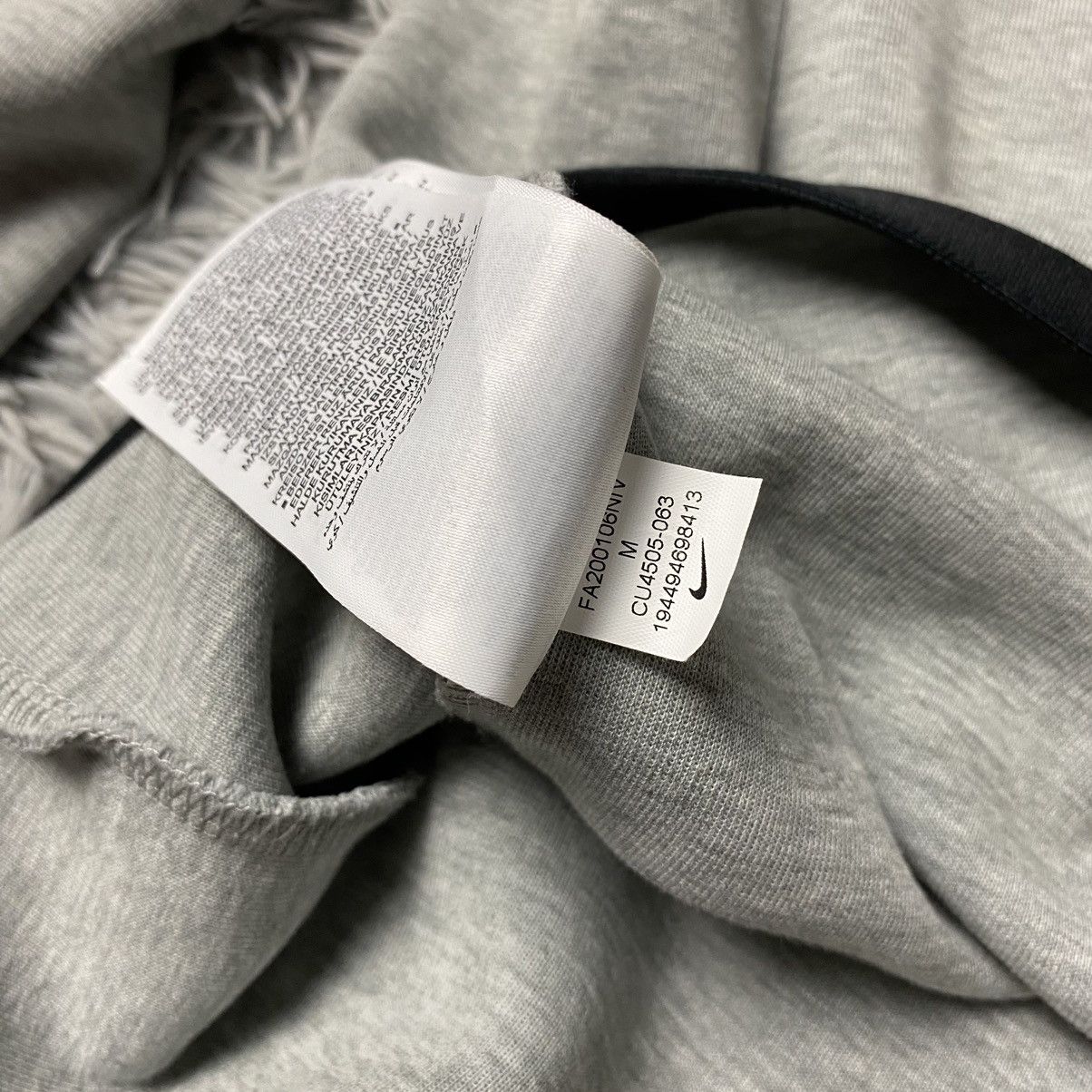 Nike × Vintage Vintage Nike Tech Fleece Crewneck Basic Sweatshirt Size US M / EU 48-50 / 2 - 7 Thumbnail