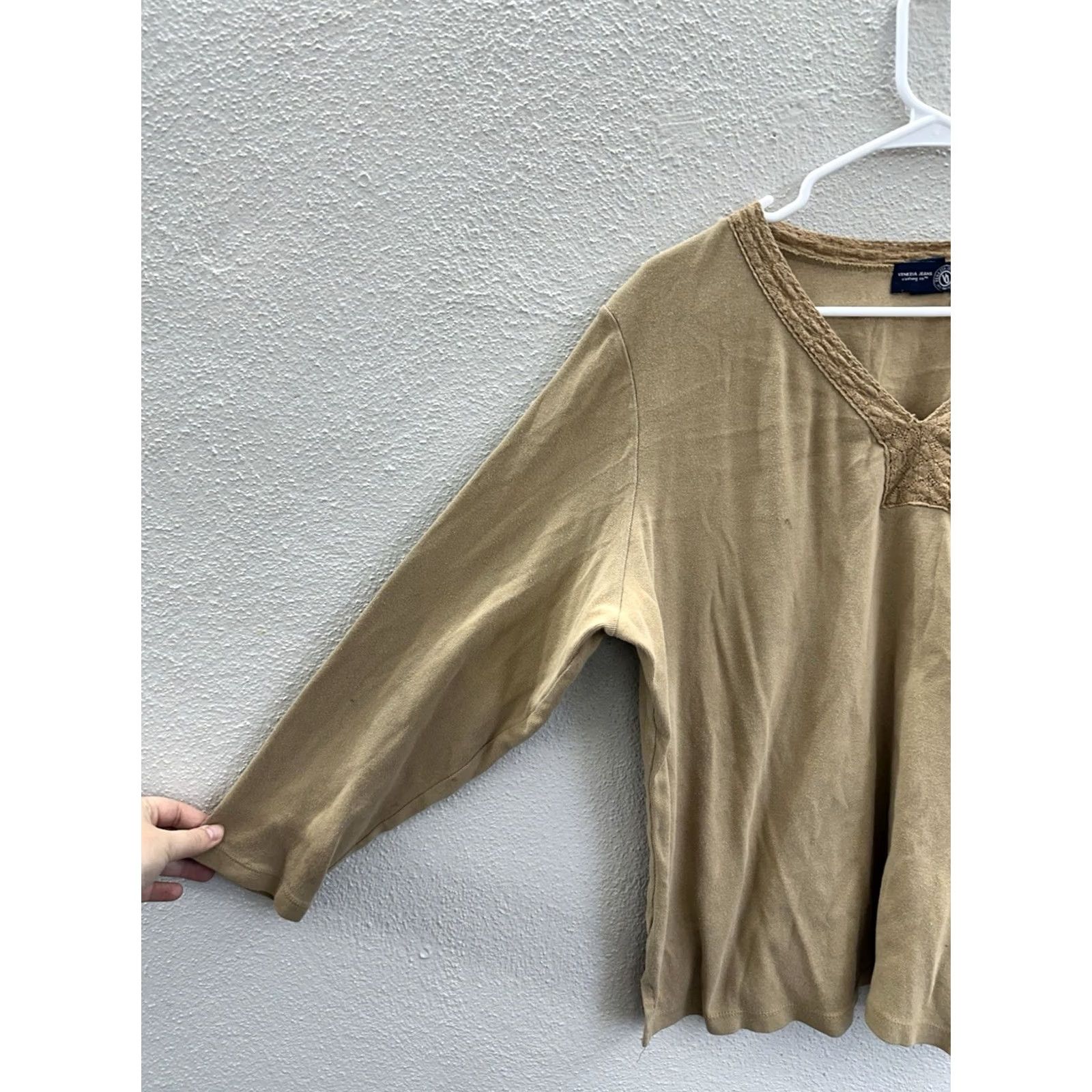 Vintage Venezia Jeans Womens Shirt Brown V-Neck Long Sleeve Size 22/24 Crochet Trim 90s Classic Size XL / US 12-14 / IT 48-50 - 3 Thumbnail