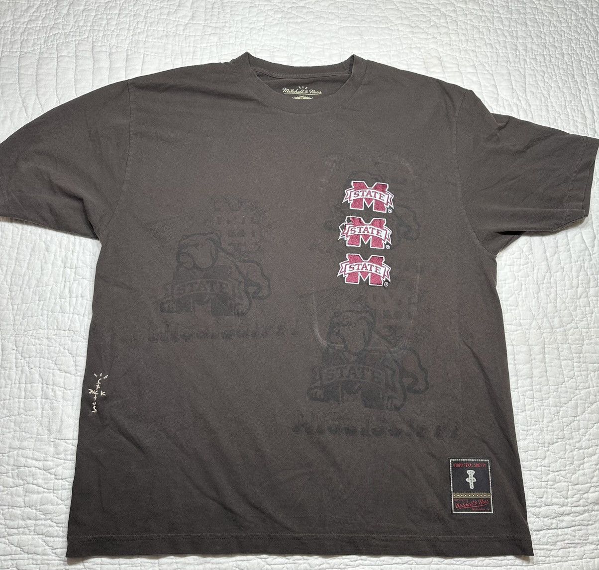 Mitchell & Ness × NCAA × Travis Scott Travis Scott Mitchell & Ness Collab Tee/ Mississippi State Size US XL / EU 56 / 4 - 1 Thumbnail