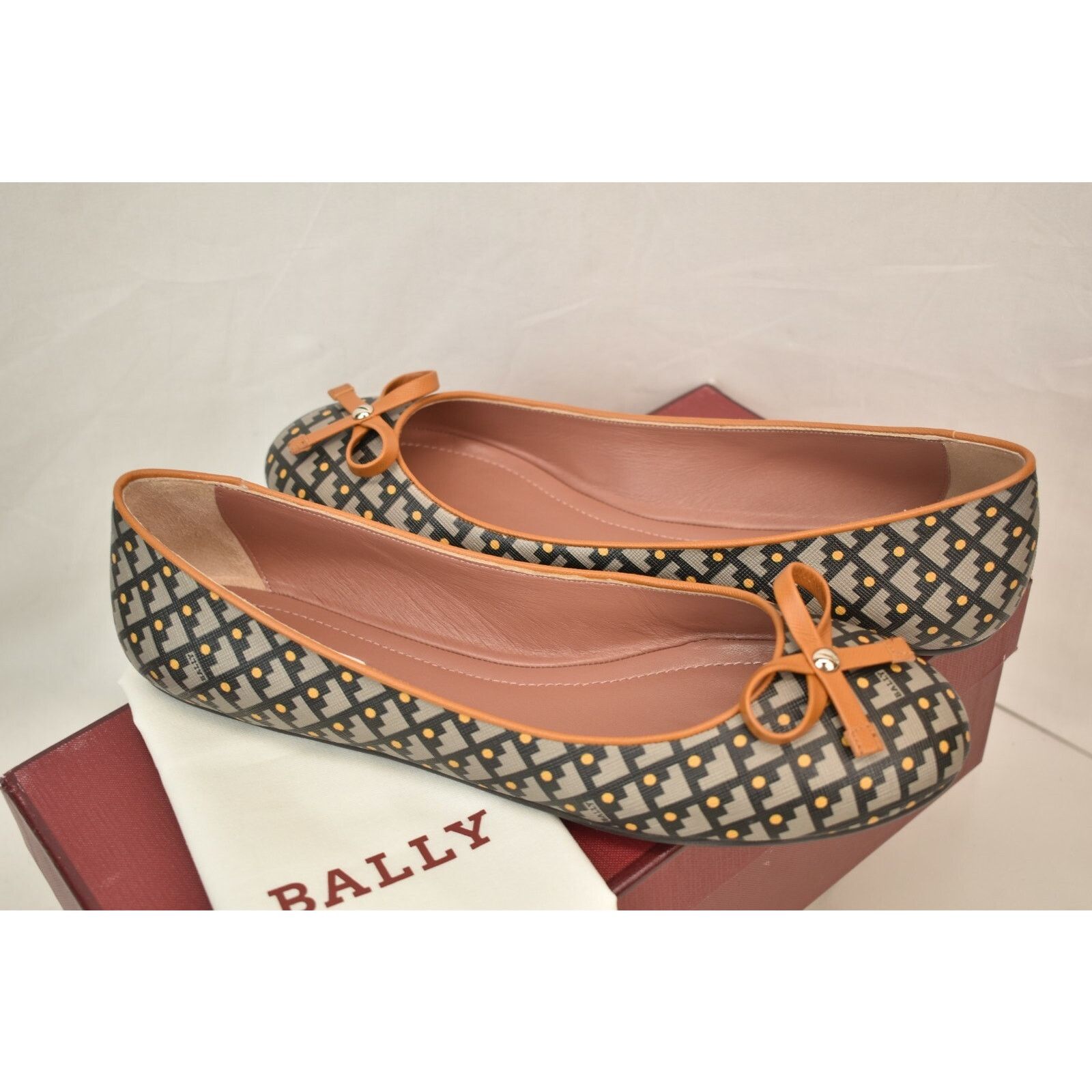 Bally BALLY DULCINA BEIGE COATED CANVAS LOGO LEATHER BOW FLATS 10 Size US 10 / IT 40 - 5 Thumbnail