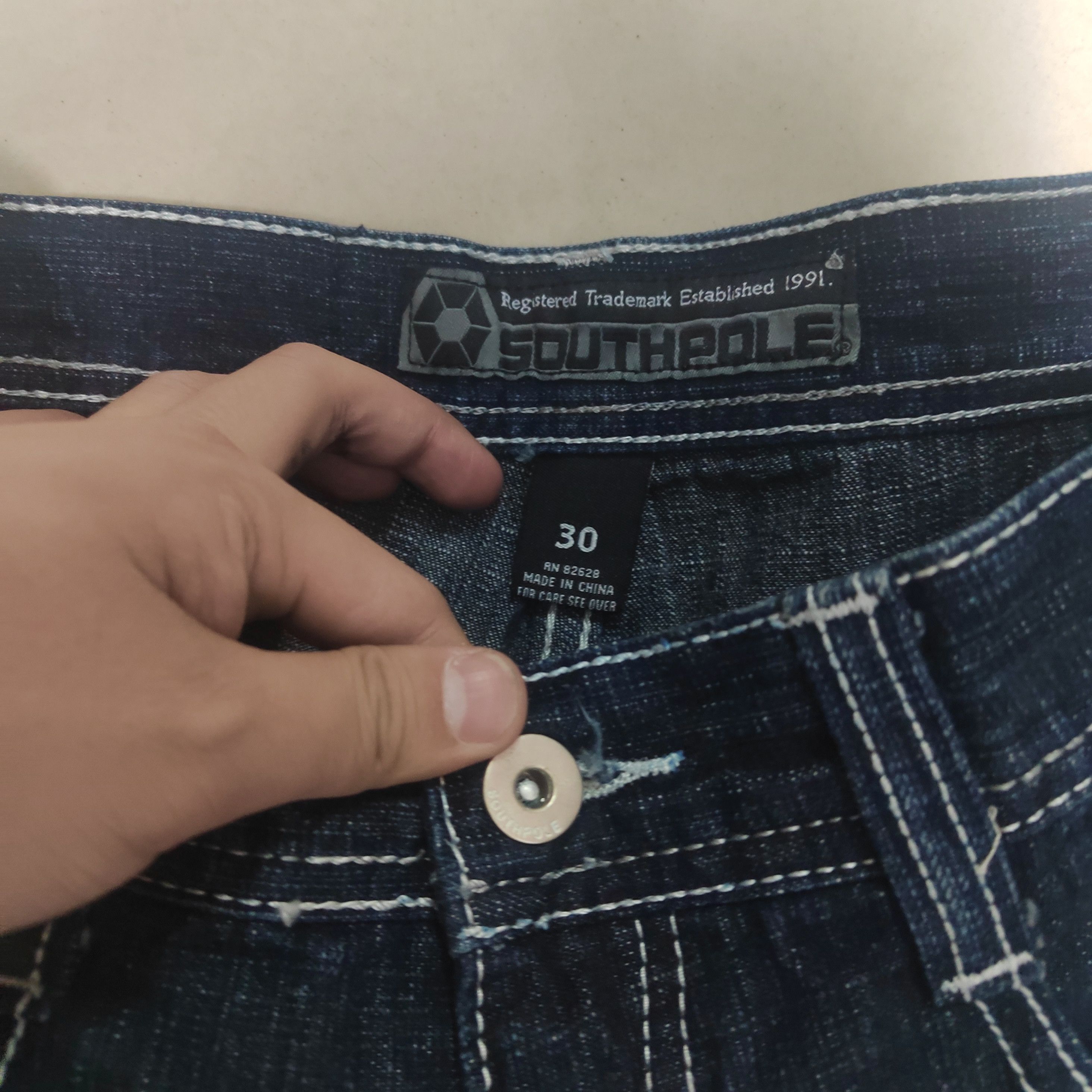 Southpole southpole jessie red tab jorts Size US 32 / EU 48 - 4 Thumbnail