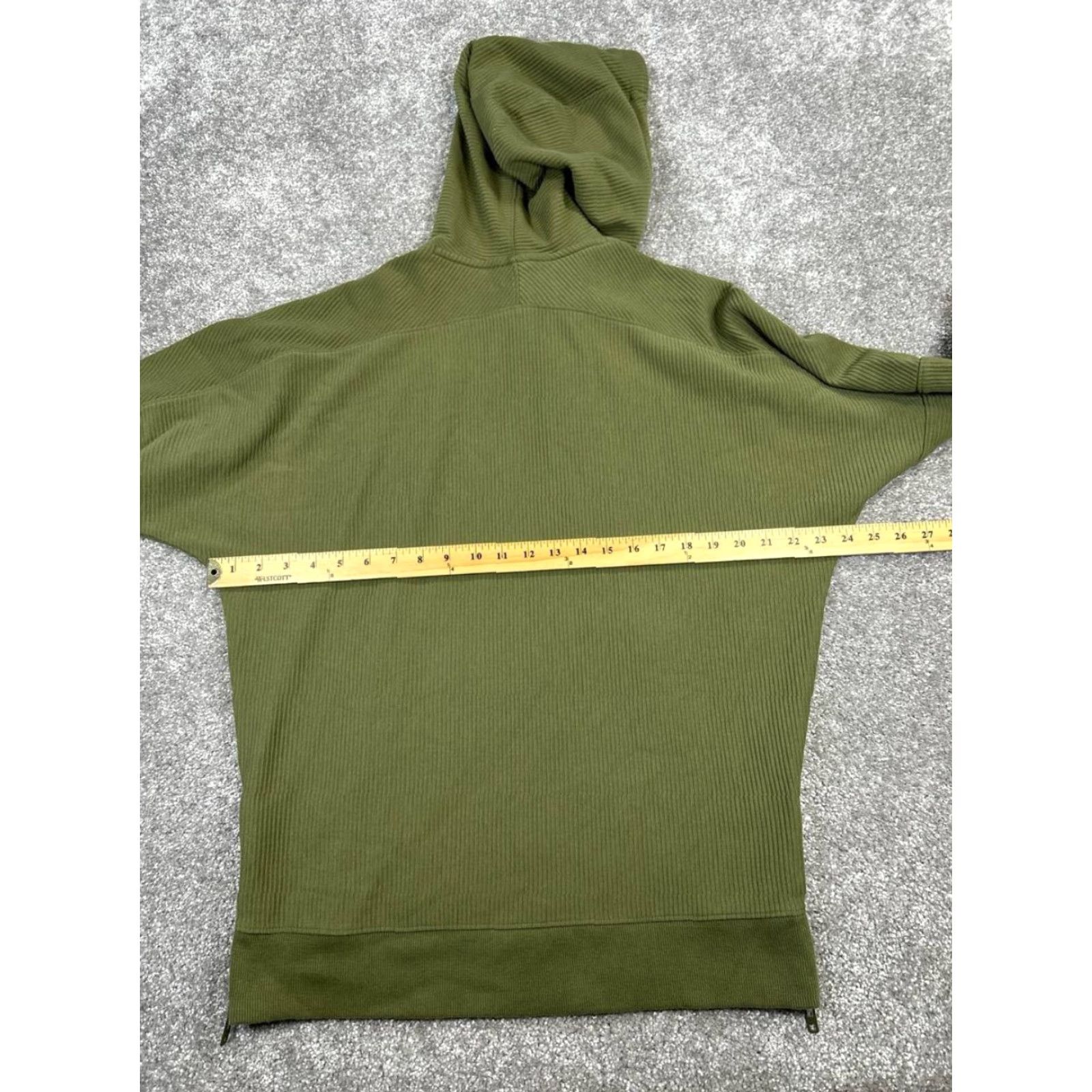 Under Armour Under Armour Hoodie Mens Medium Green Ribbed Running Pullover Size US M / EU 48-50 / 2 - 5 Thumbnail