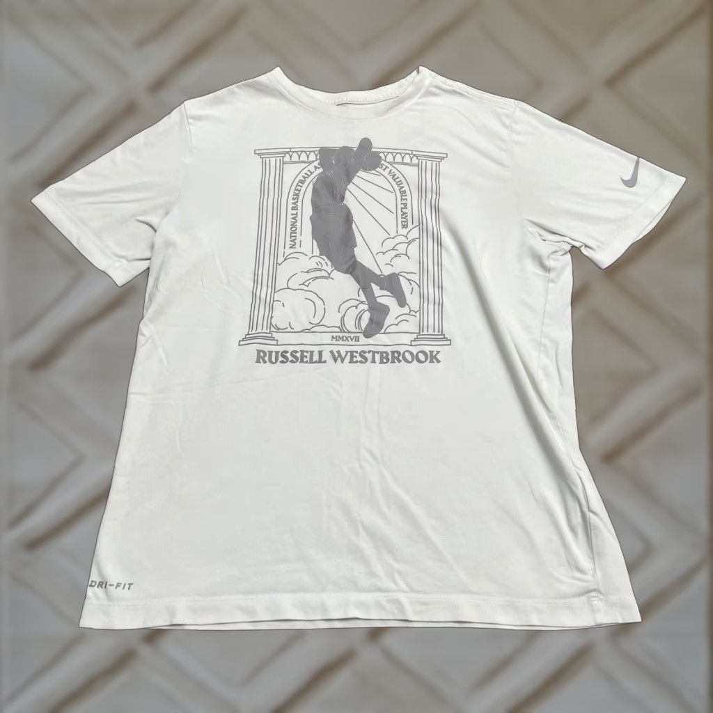 Nike Nike Dri-Fit The Nike Tee Tee Shirt Mens M White Crew Neck Short Sleeve Shirt Mens White Nike Dri-Fit Tee Size US M / EU 48-50 / 2 - 1 Thumbnail