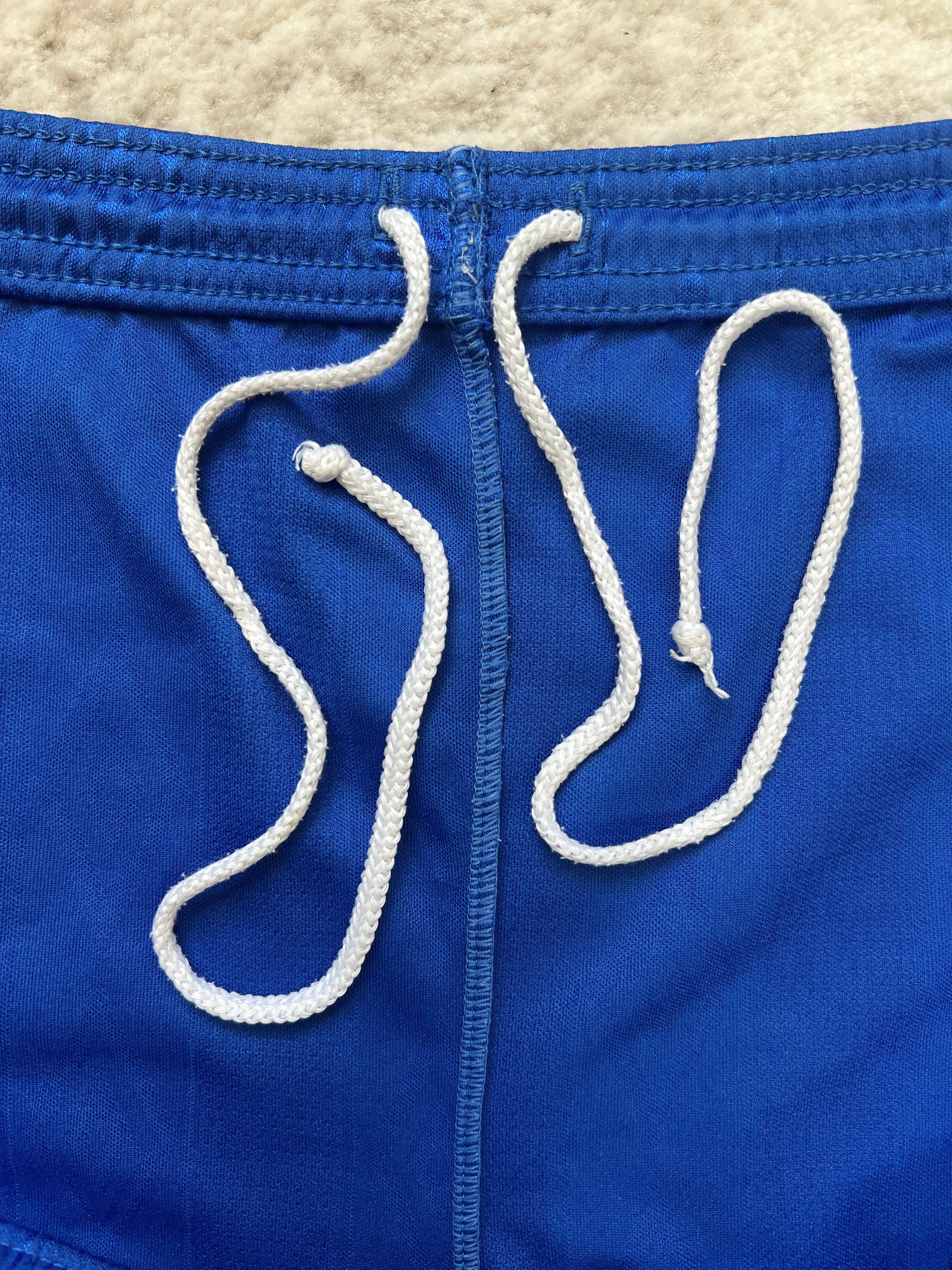 Umbro × Vintage Vintage Umbro Diamond Pattern Football Soccer Shorts Size US 36 / EU 52 - 7 Thumbnail