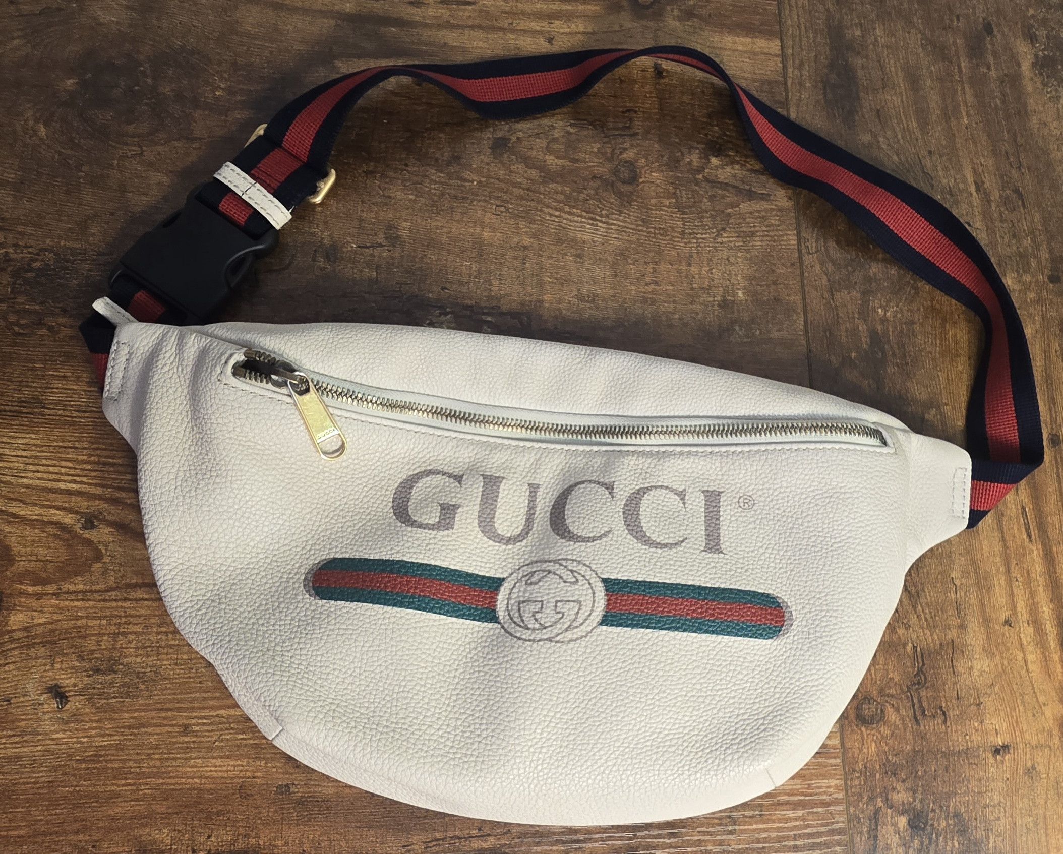 Gucci Gucci Large White Bum Bag Size ONE SIZE - 1 Thumbnail