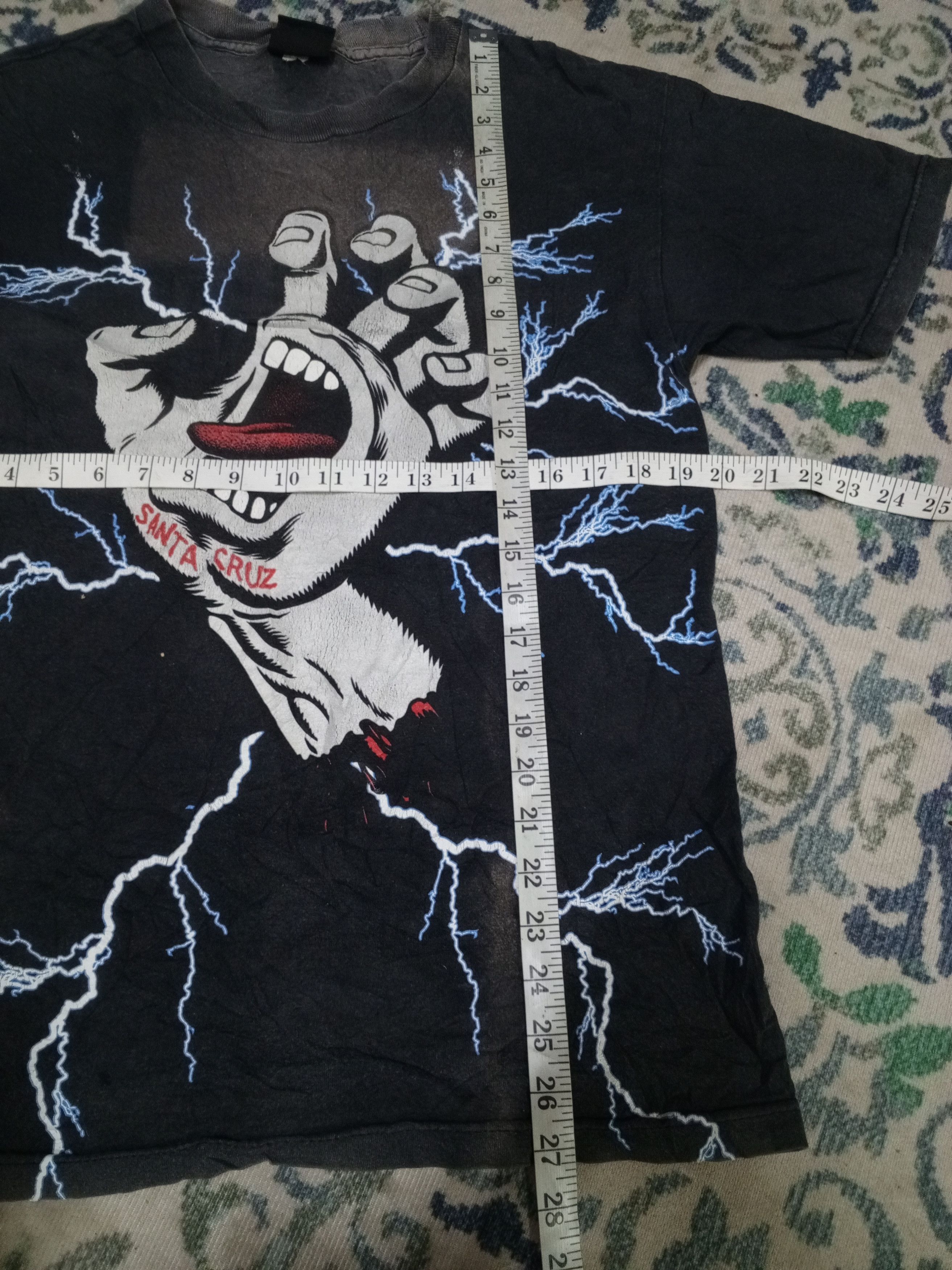 Santa Cruz Skateboards 🔥RARE ITEM🔥VINTAGE Y2K SANTA CRUZ BIG HANDS OF LIGHTNING Size US M / EU 48-50 / 2 - 9 Thumbnail