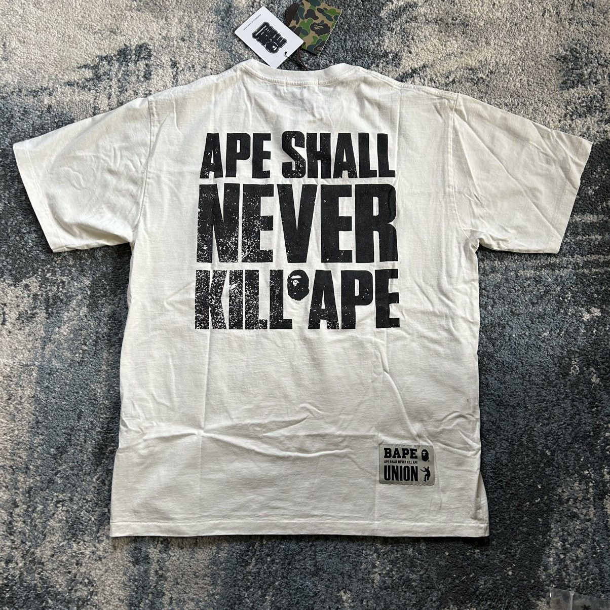 Bape × Union LA A BATHiNG APE x UNiON LOS ANGELES BAPESTA ASNKA TEE CREAM Size US XL / EU 56 / 4 - 4 Thumbnail