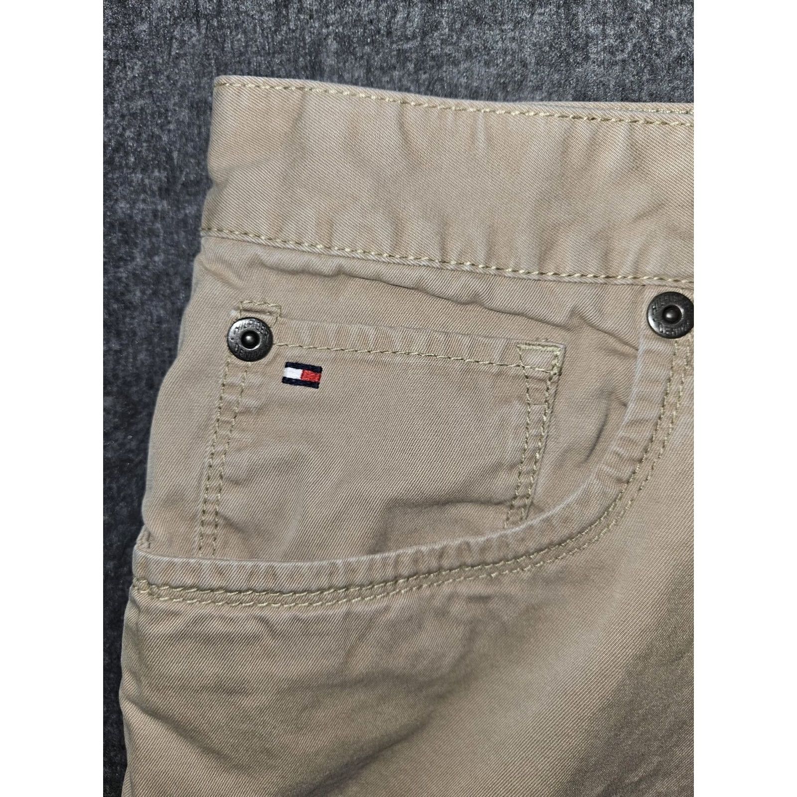 Tommy Hilfiger Tommy Hilfiger Pants Mens 34x32 Beige Straight Leg Casual Chino Cotton Khakis Size US 34 / EU 50 - 6 Thumbnail