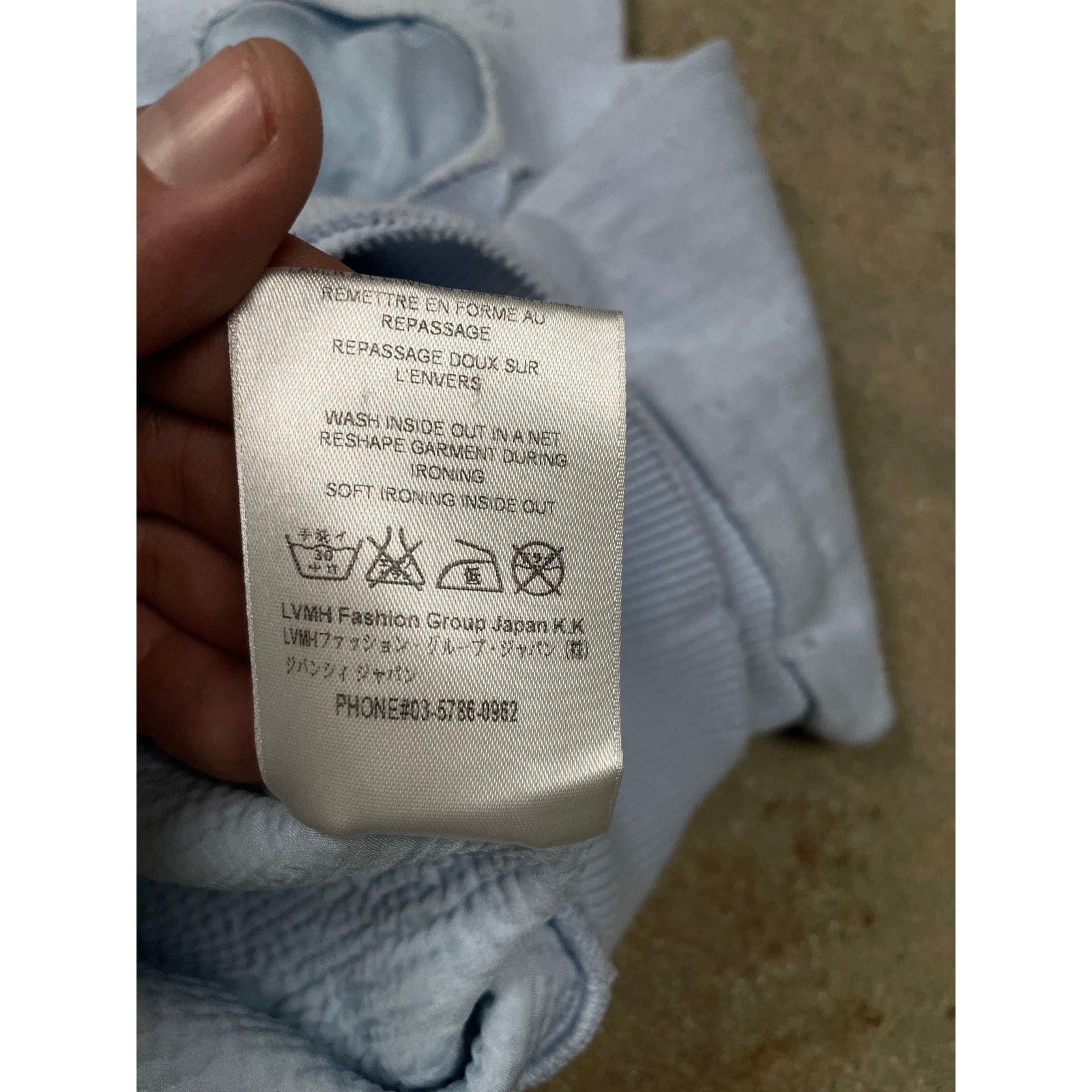 Givenchy Givenchy Distressed Crewneck Baby Blue Used Small Size US S / EU 44-46 / 1 - 4 Thumbnail