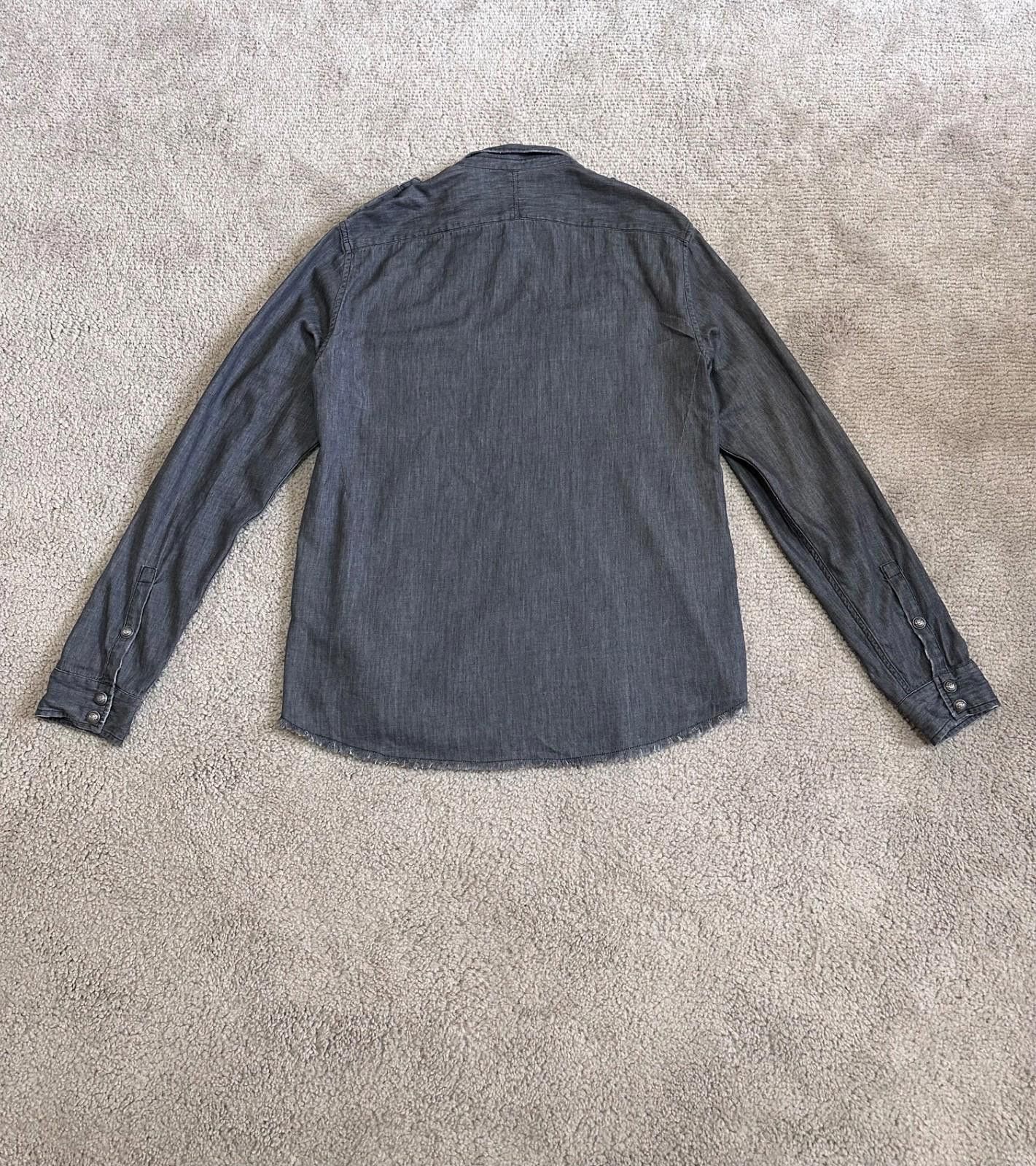 Balmain BALMAIN LOGO PRINTED DENIM SHIRT JAPAN SIZE L Size US L / EU 52-54 / 3 - 11 Thumbnail
