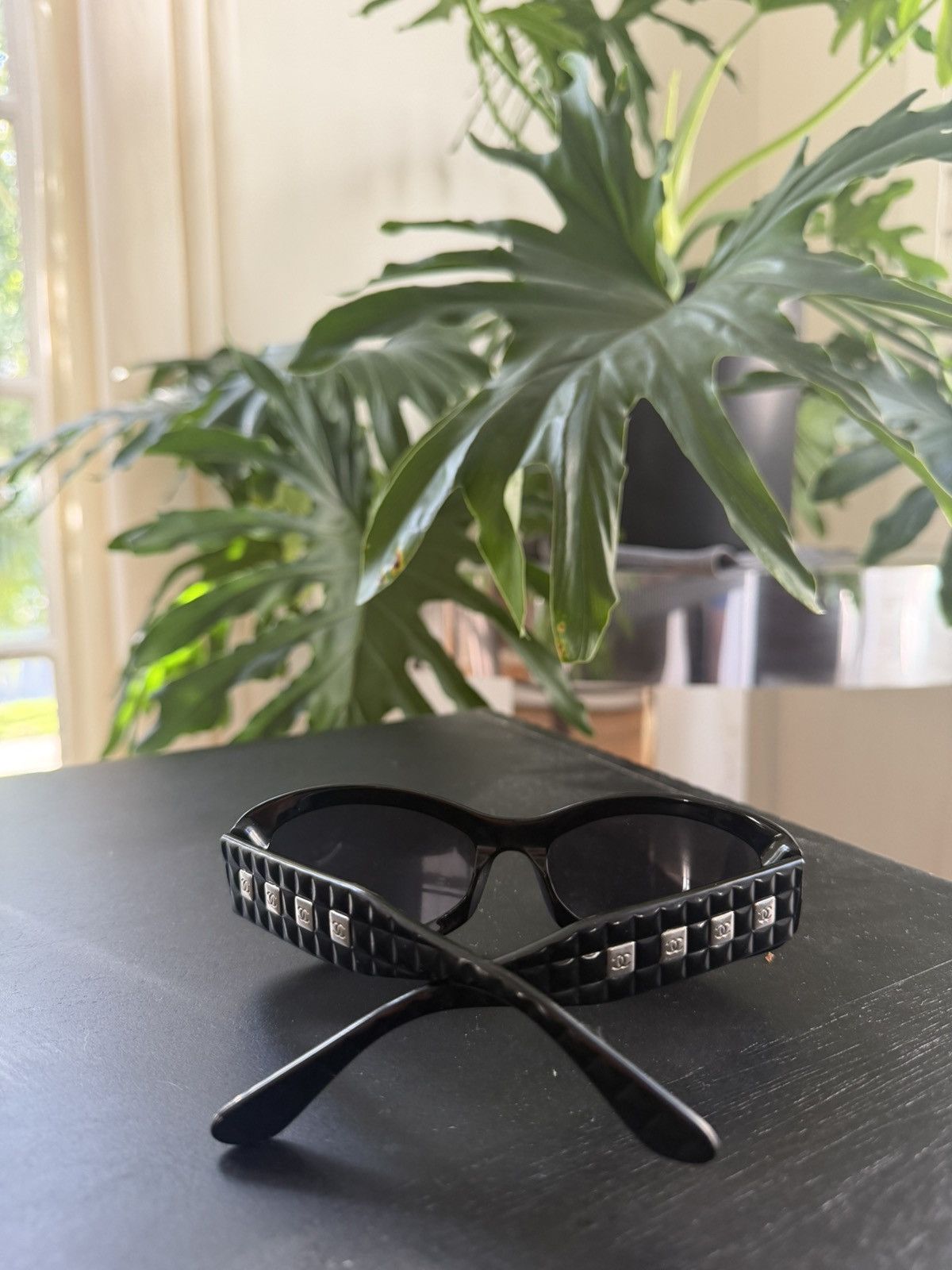 Chanel Vintage Chanel Oval Sunglasses- Black Size ONE SIZE - 7 Thumbnail