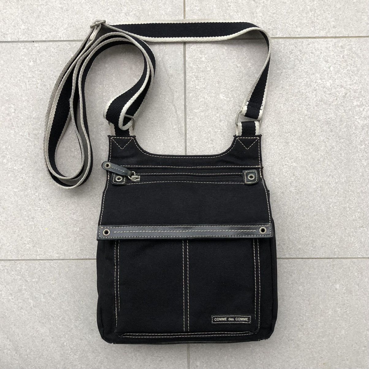 Japanese Brand COMME des COMME Cross Body Bag Size ONE SIZE - 3 Thumbnail