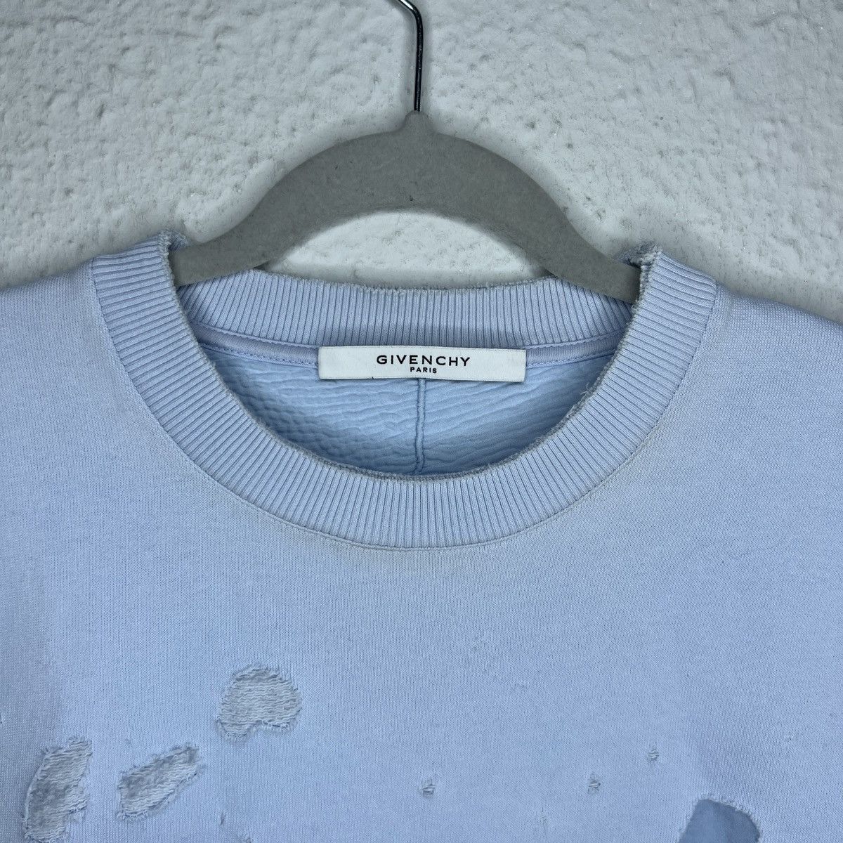 Givenchy Givenchy Distressed Sweatshirt Crewneck Baby Blue Big Logo Size US M / EU 48-50 / 2 - 6 Thumbnail