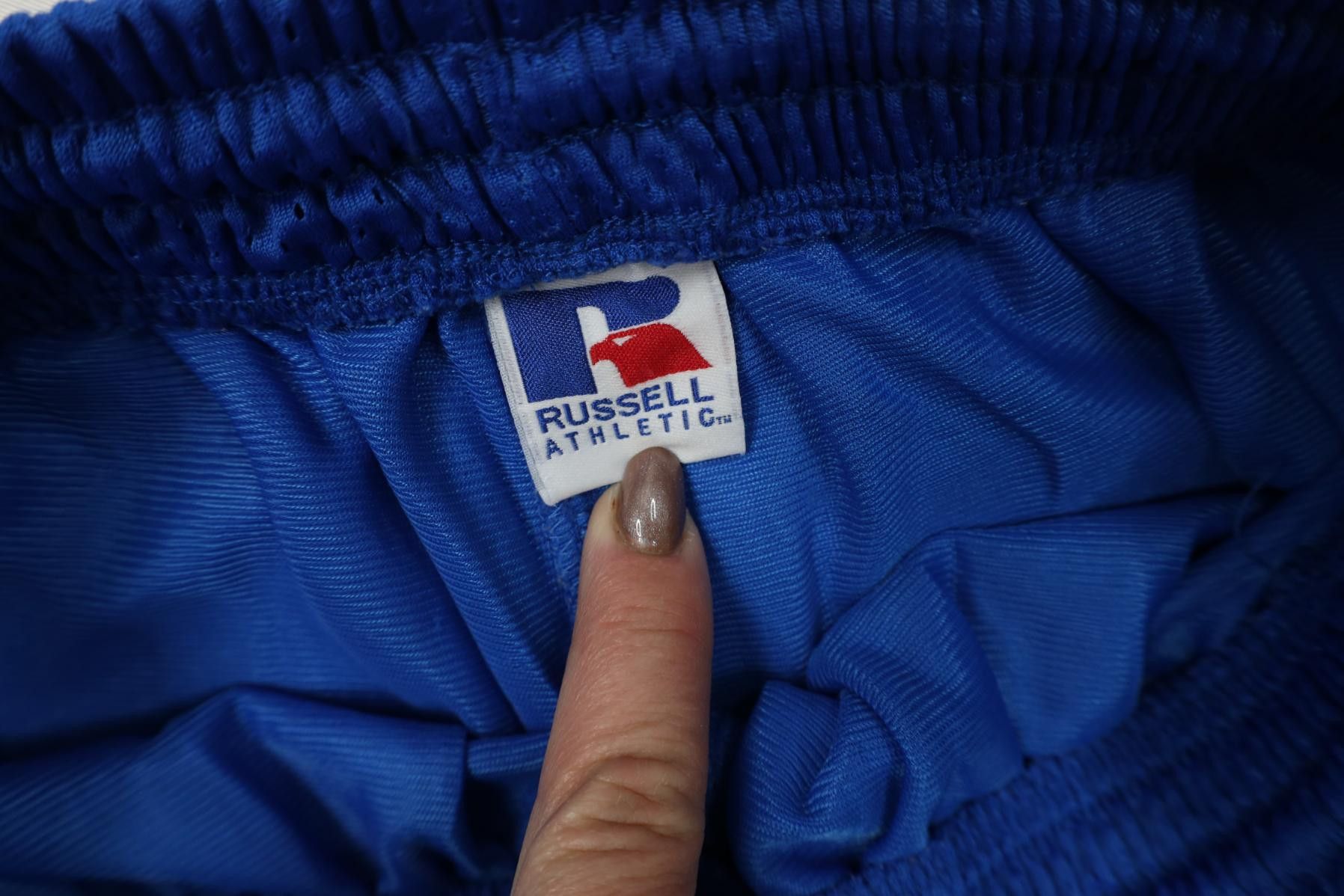 Russell Athletic Vintage 90s Russell Athletic Logo Above Knee Mesh Shorts Size US 30 / EU 46 - 7 Thumbnail