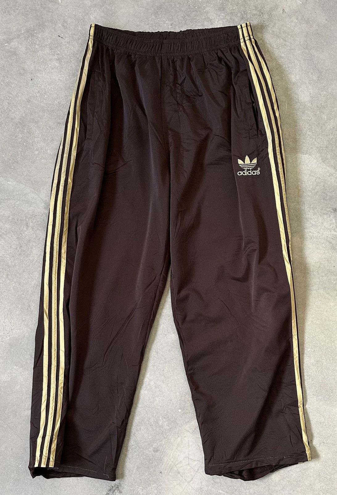 Adidas VINTAGE ADIDAS ORIGINALS TRACK PANT Size US 34 / EU 50 - 1 Thumbnail