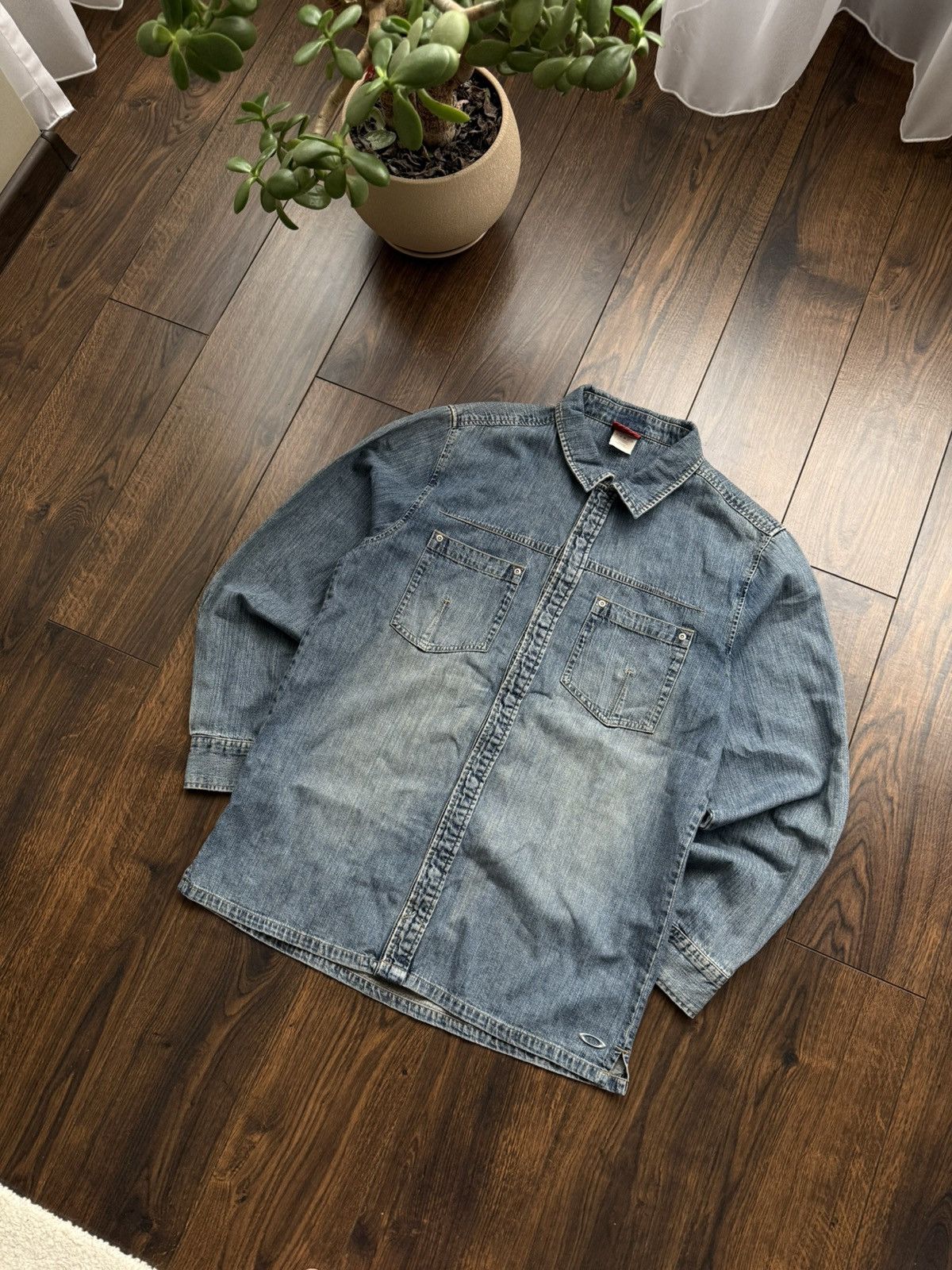 Oakley Oakley Archival Vintage Engineered Style Denim Long Sleeve Size US S / EU 44-46 / 1 - 1 Thumbnail