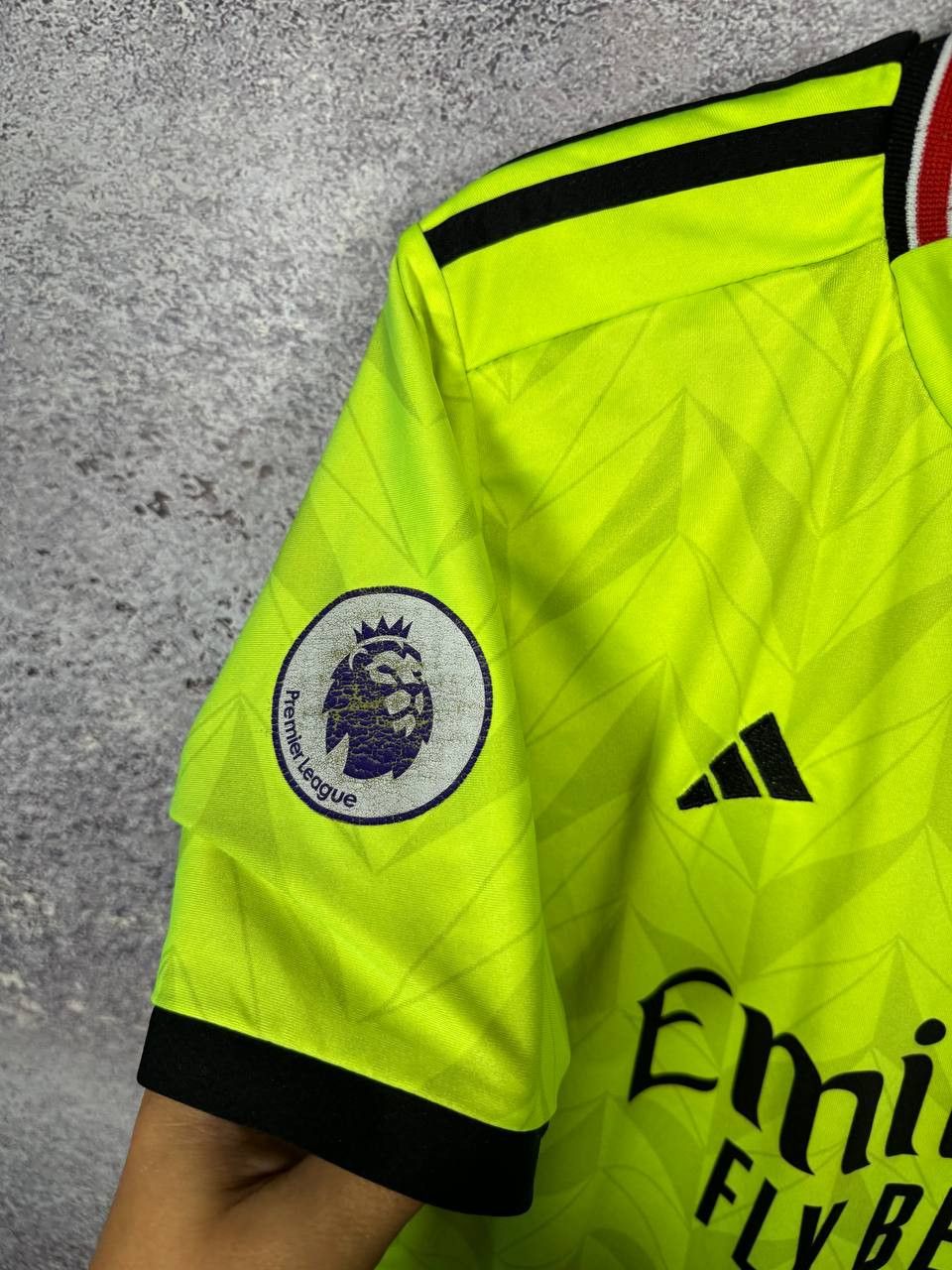Vintage Vintage Arsenal 2021/22 Away Fan Version Soccer Jersey Size US M / EU 48-50 / 2 - 6 Thumbnail