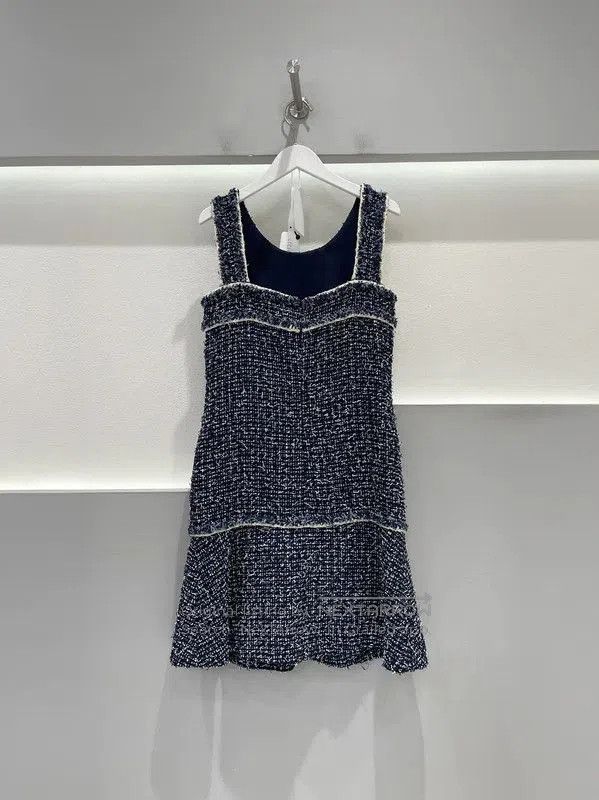 Chanel Chanel Blue Sleeveless A-Line Dress . Size XXS / US 00 / IT 34 - 2 Thumbnail